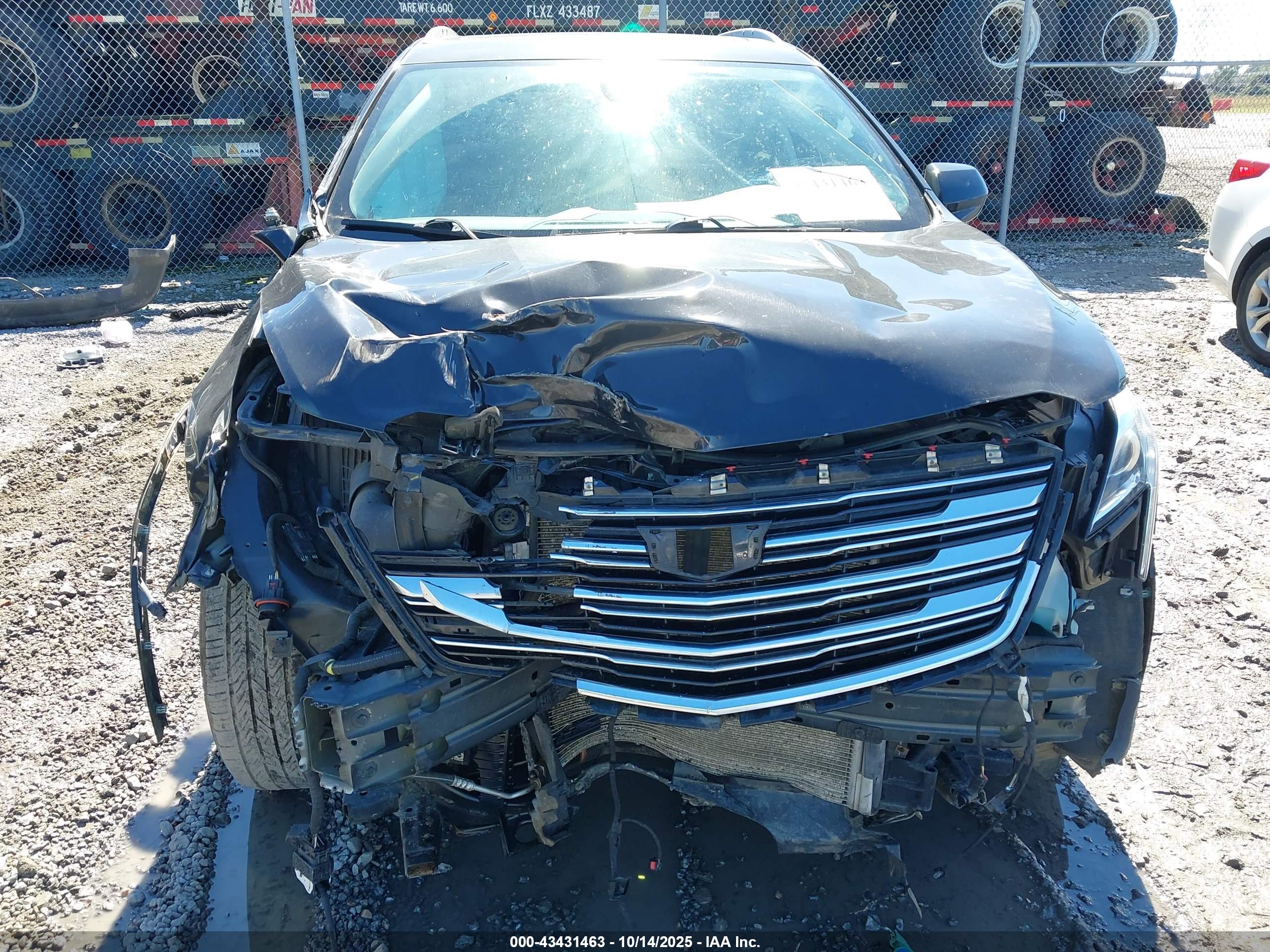 CADILLAC XT5 image 6