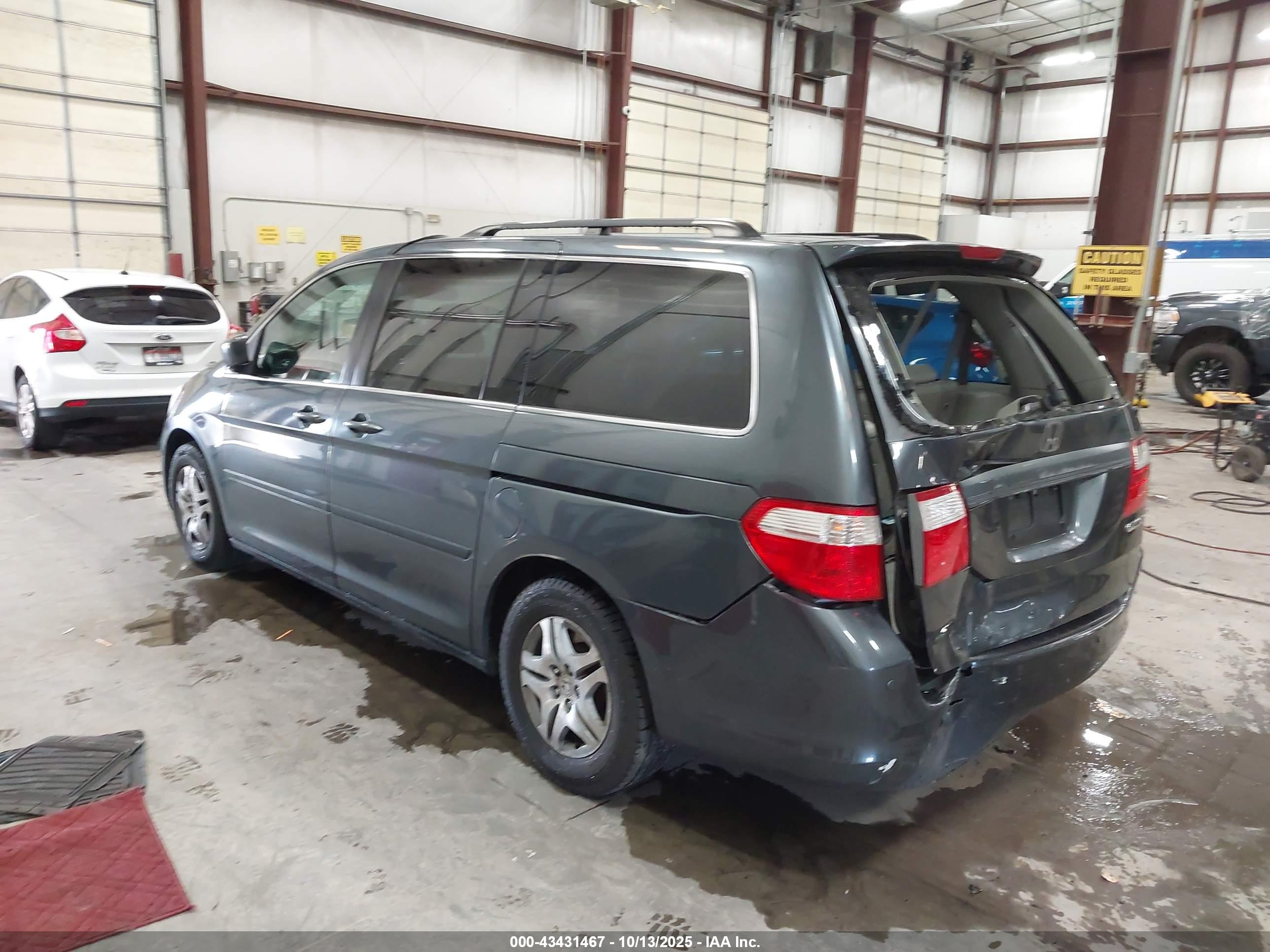 HONDA ODYSSEY image 3
