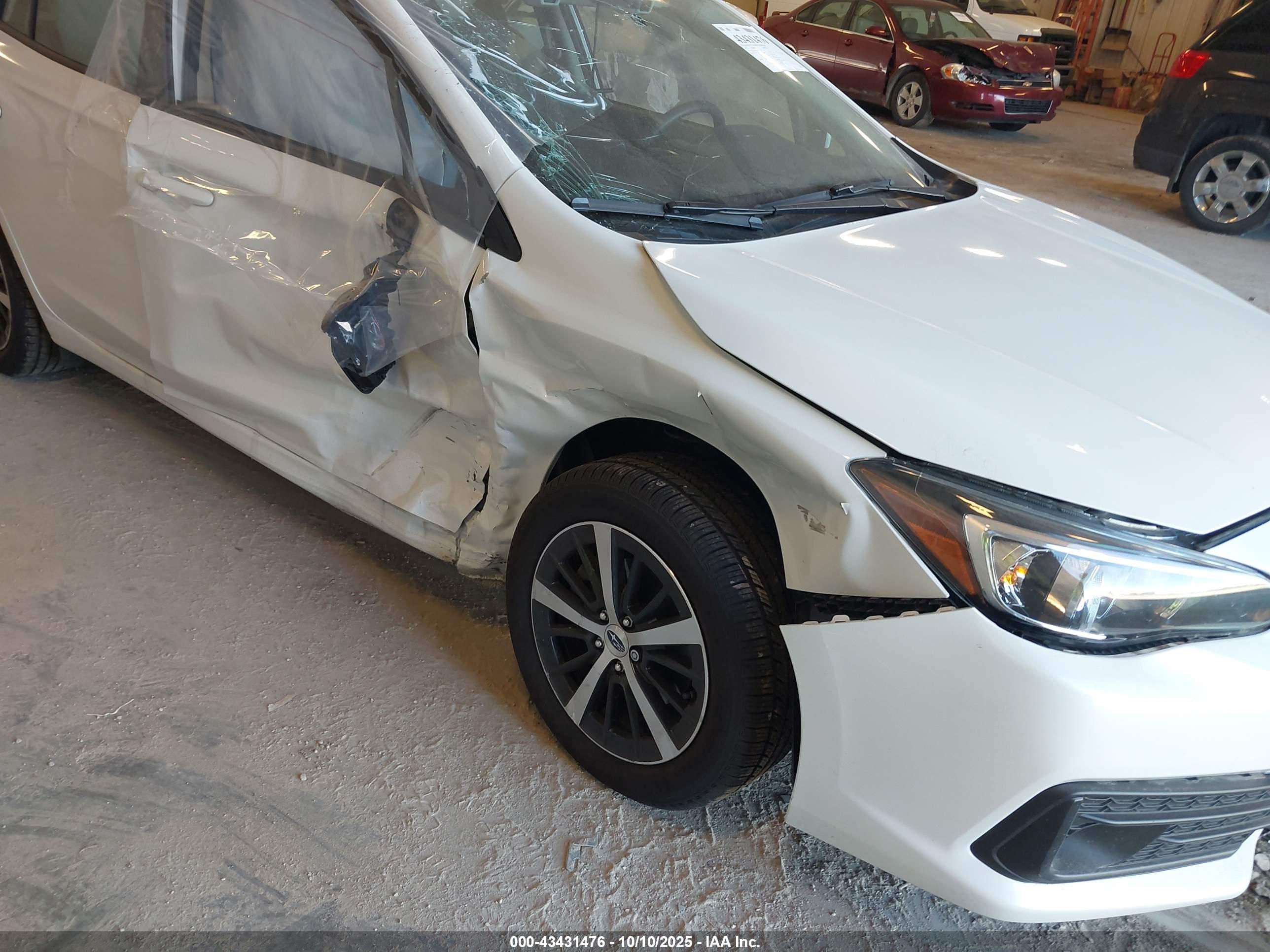 SUBARU IMPREZA image 6