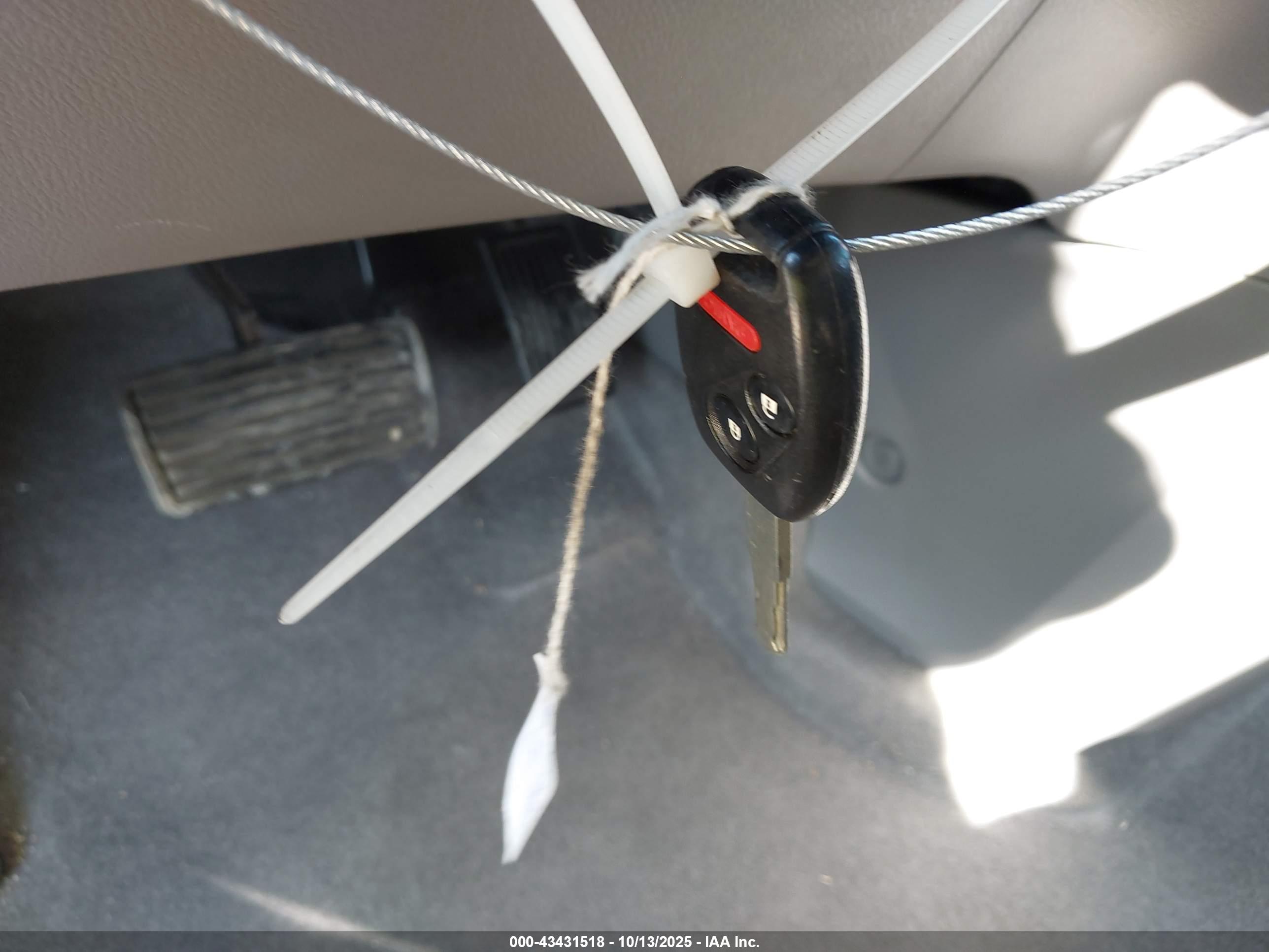 HONDA CR-V image 11