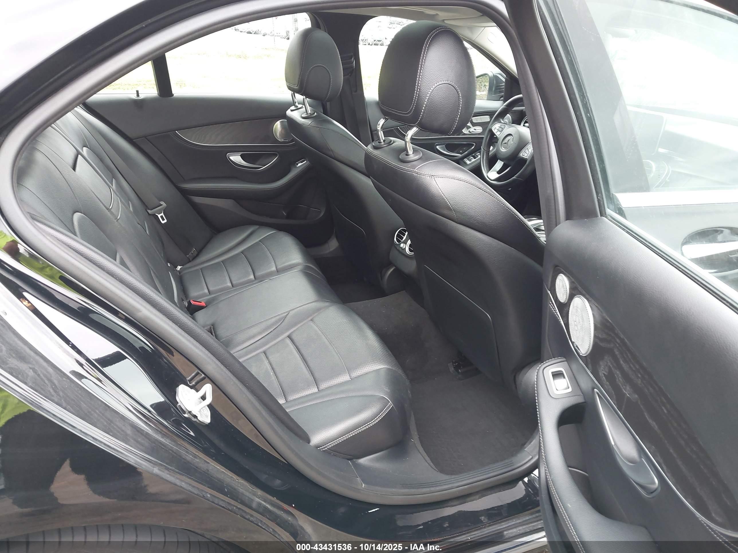 MERCEDES-BENZ C image 8