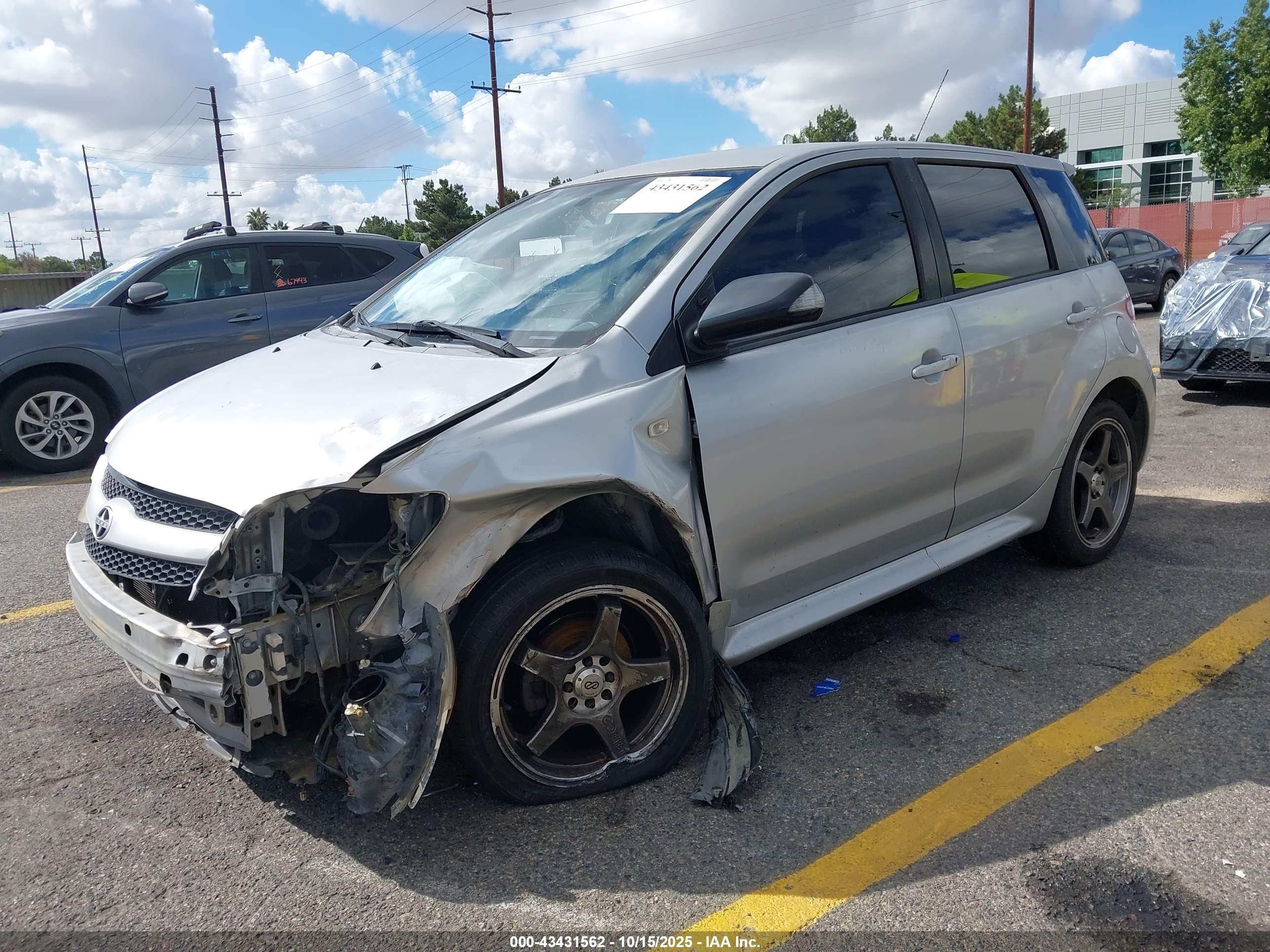 SCION XA image 2