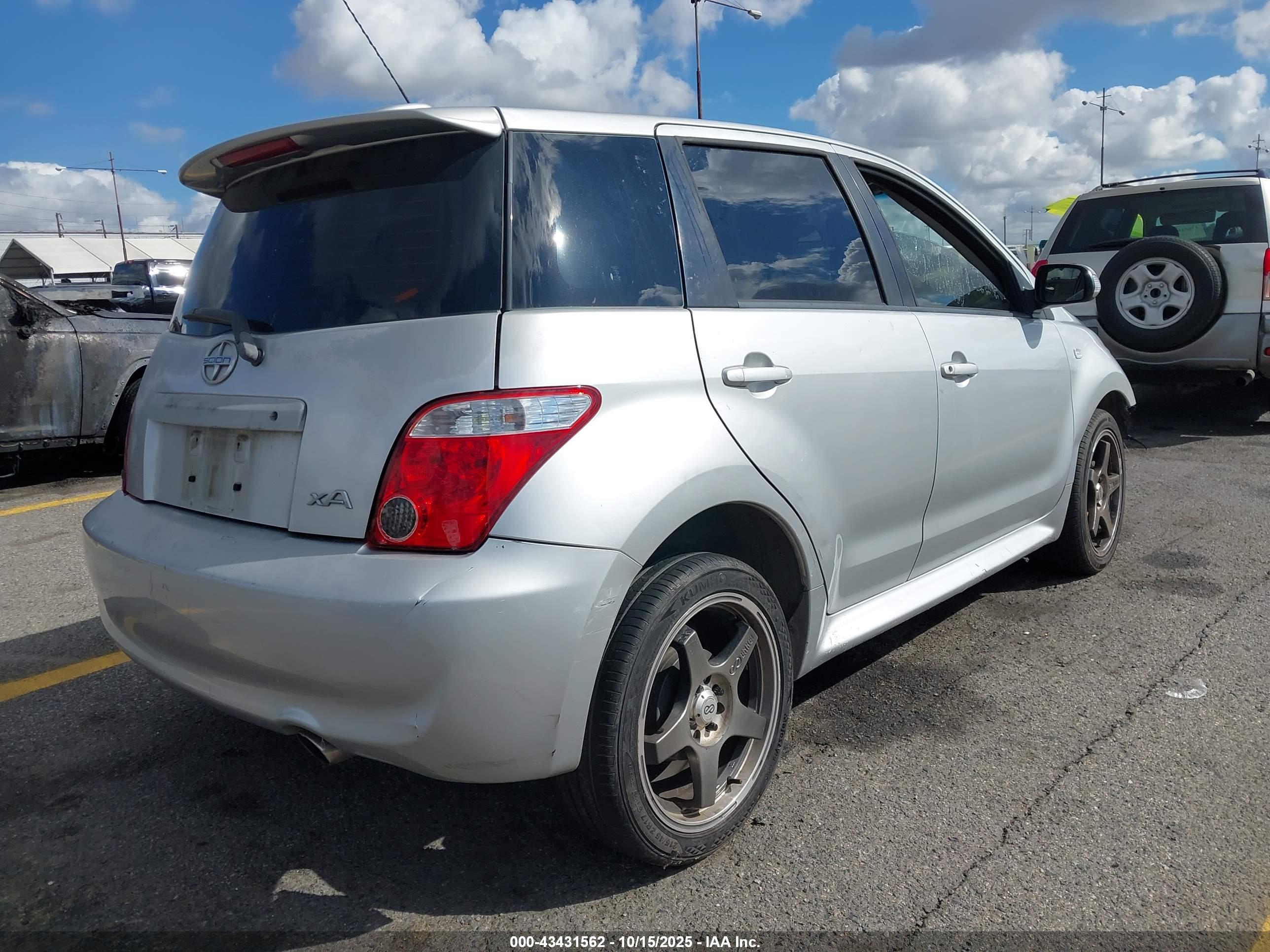 SCION XA image 4
