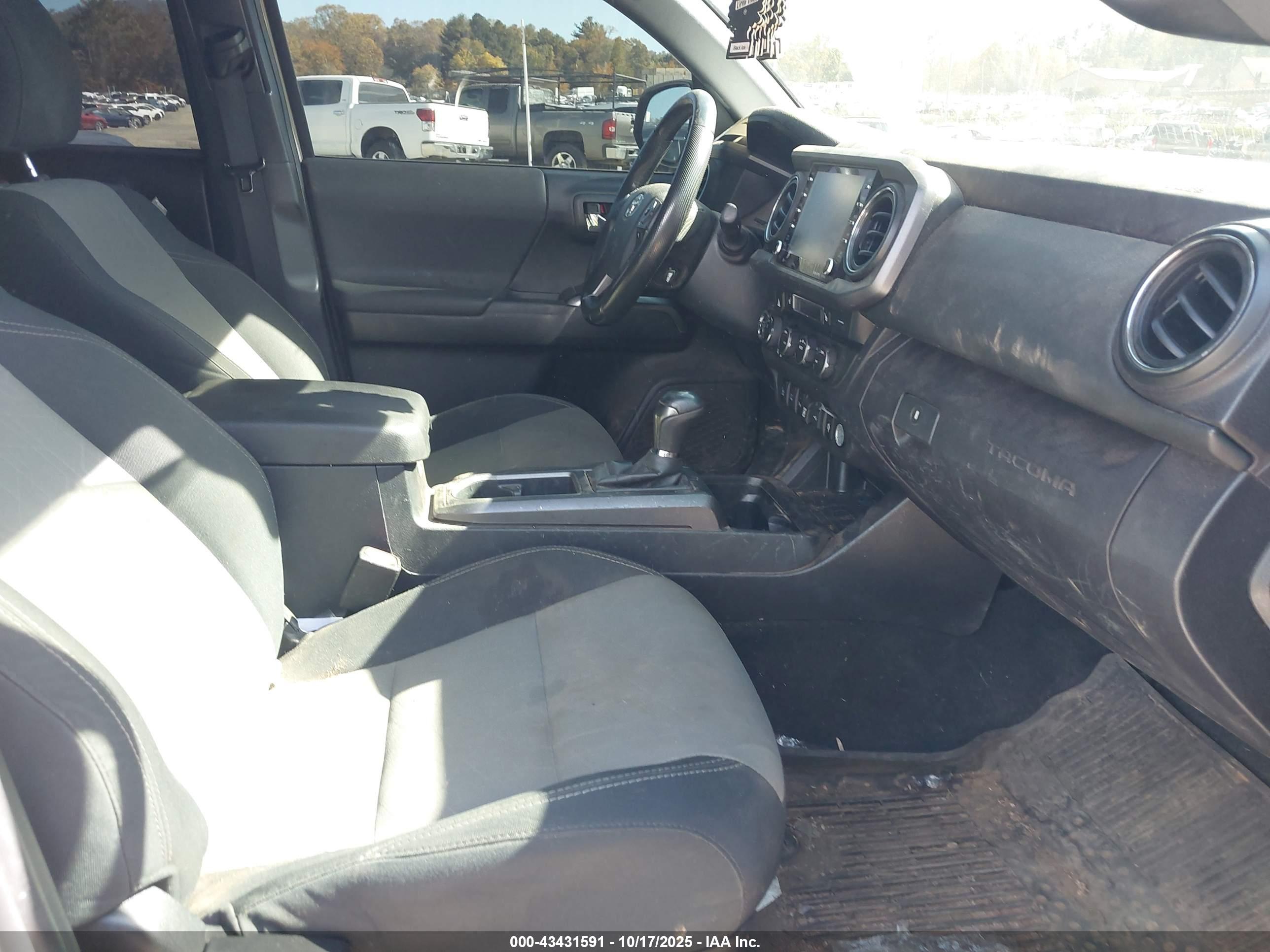 TOYOTA TACOMA image 5