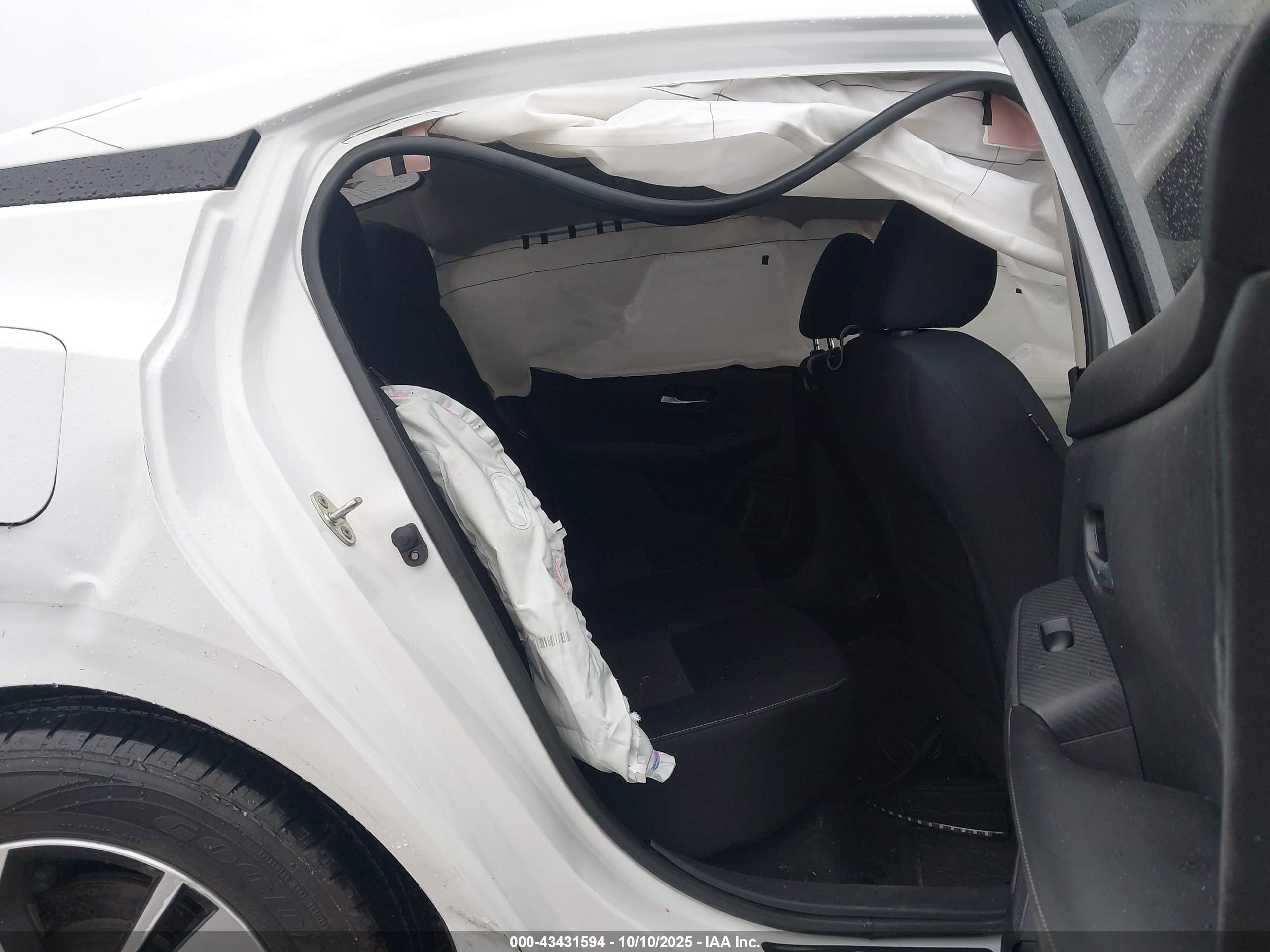 NISSAN SENTRA image 8