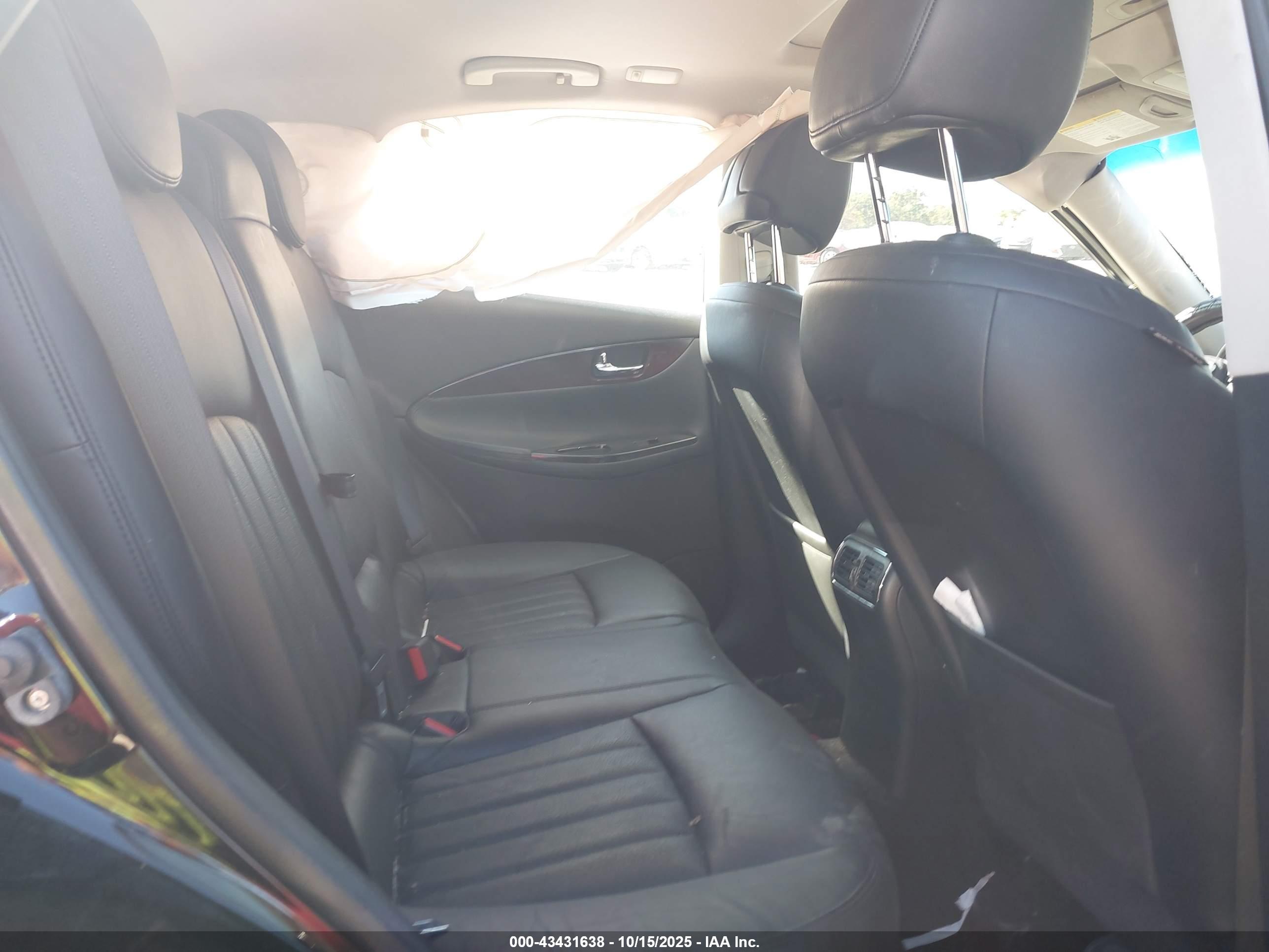 INFINITI QX50 image 8