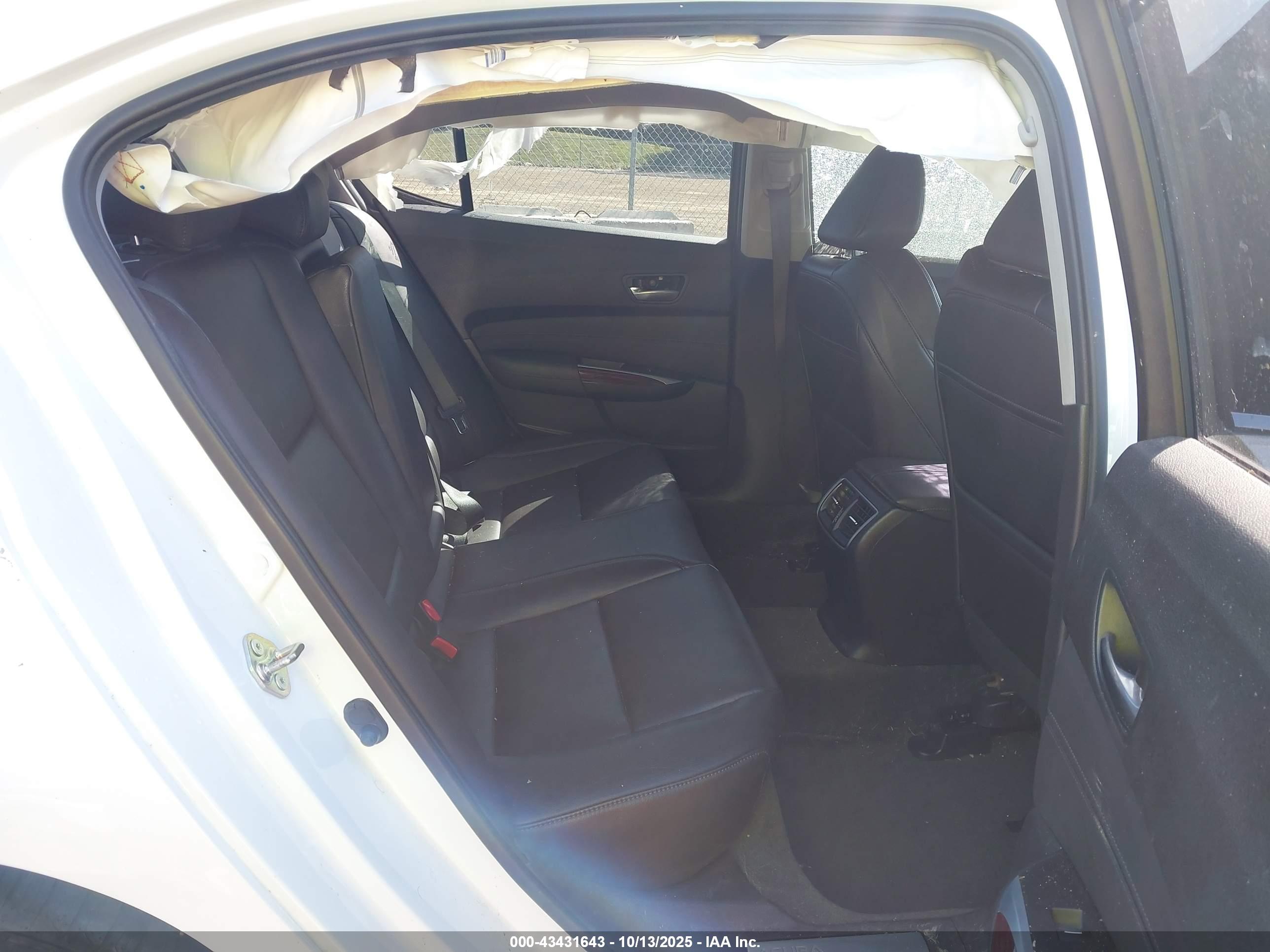 ACURA TLX image 8