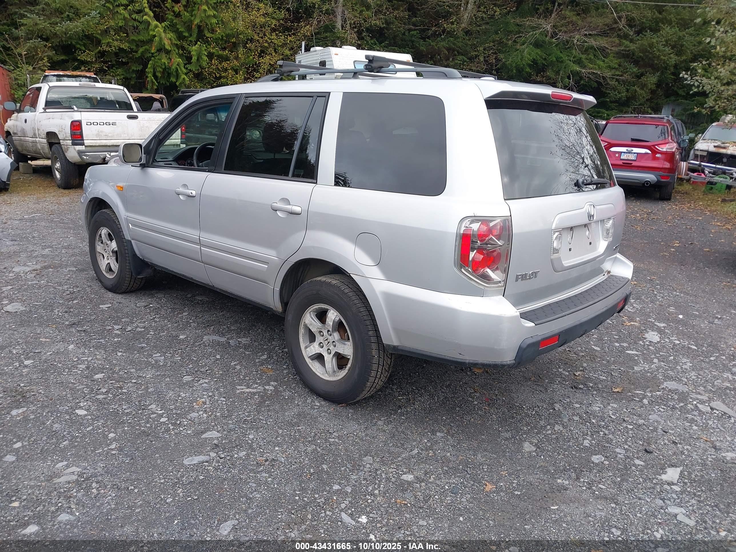 HONDA PILOT image 3