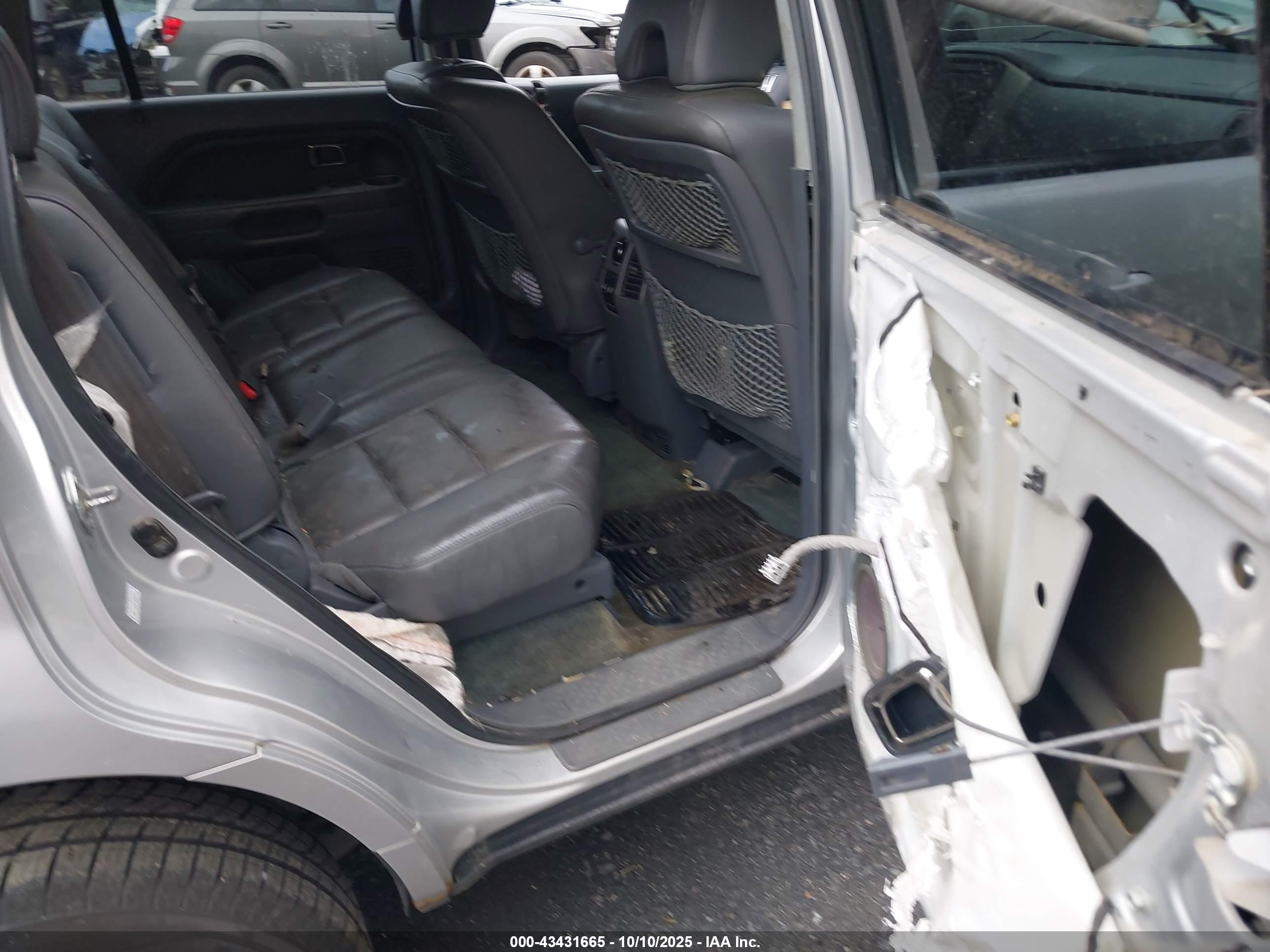 HONDA PILOT image 8