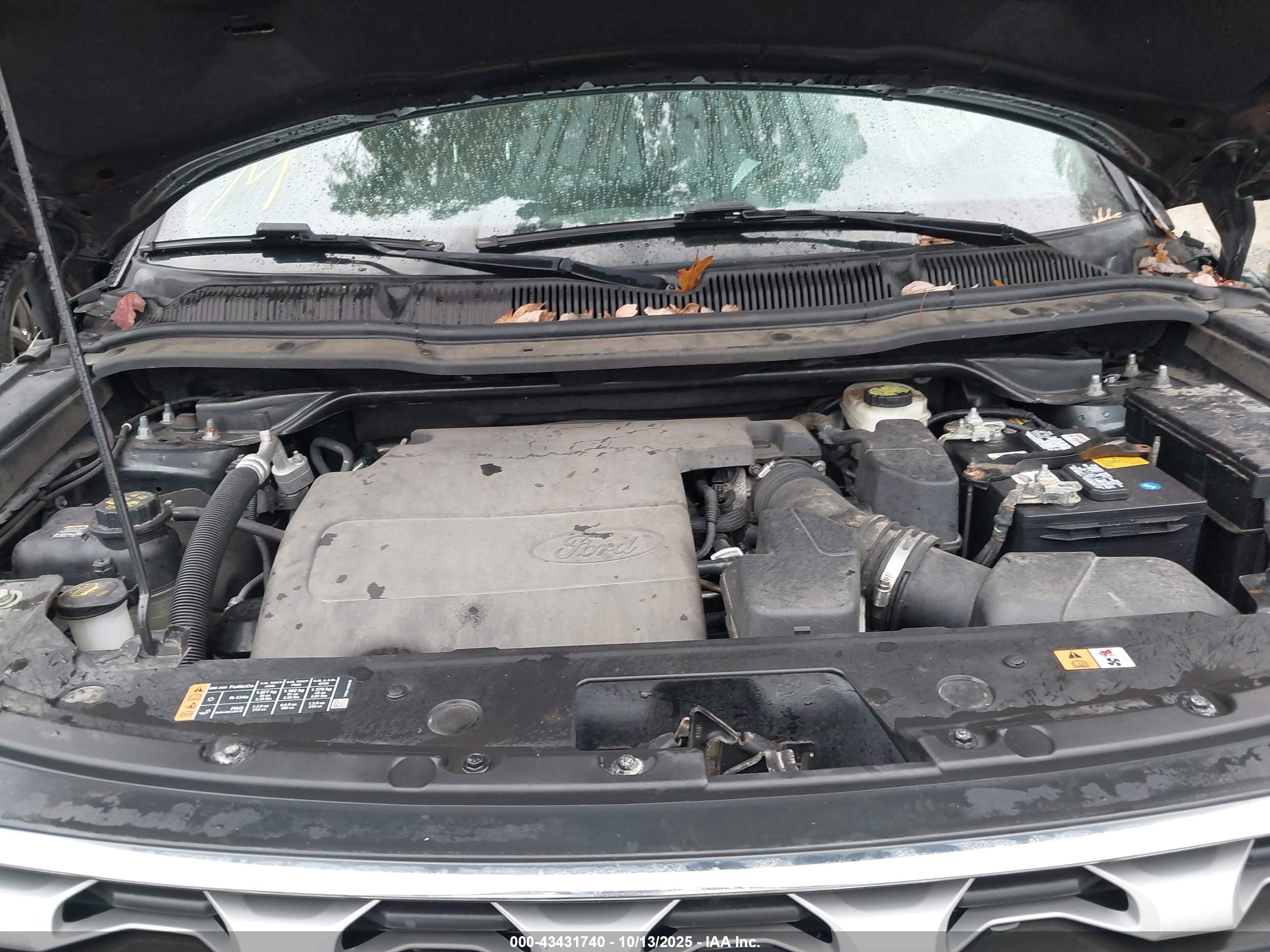 FORD EXPLORER image 10