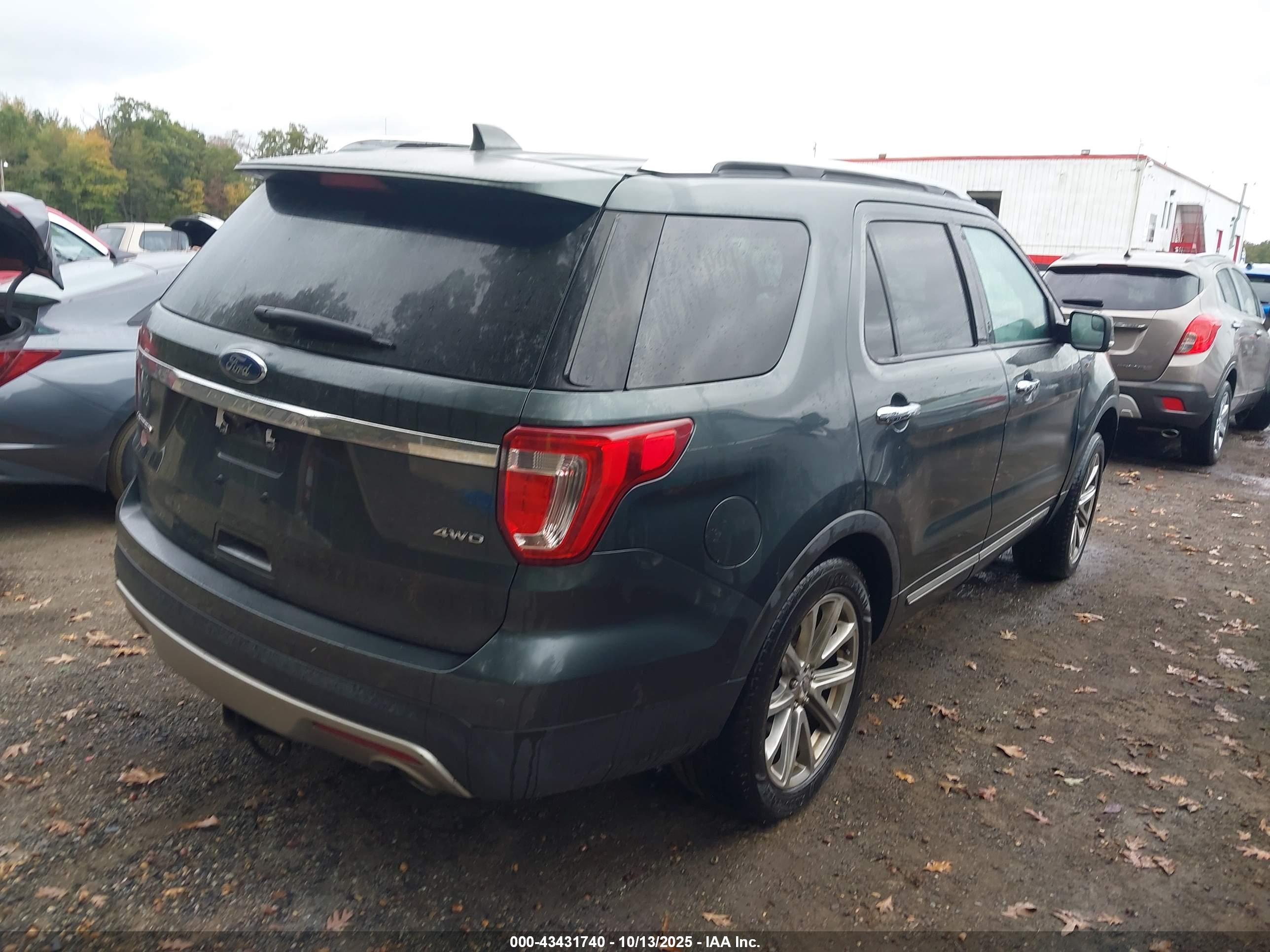 FORD EXPLORER image 4