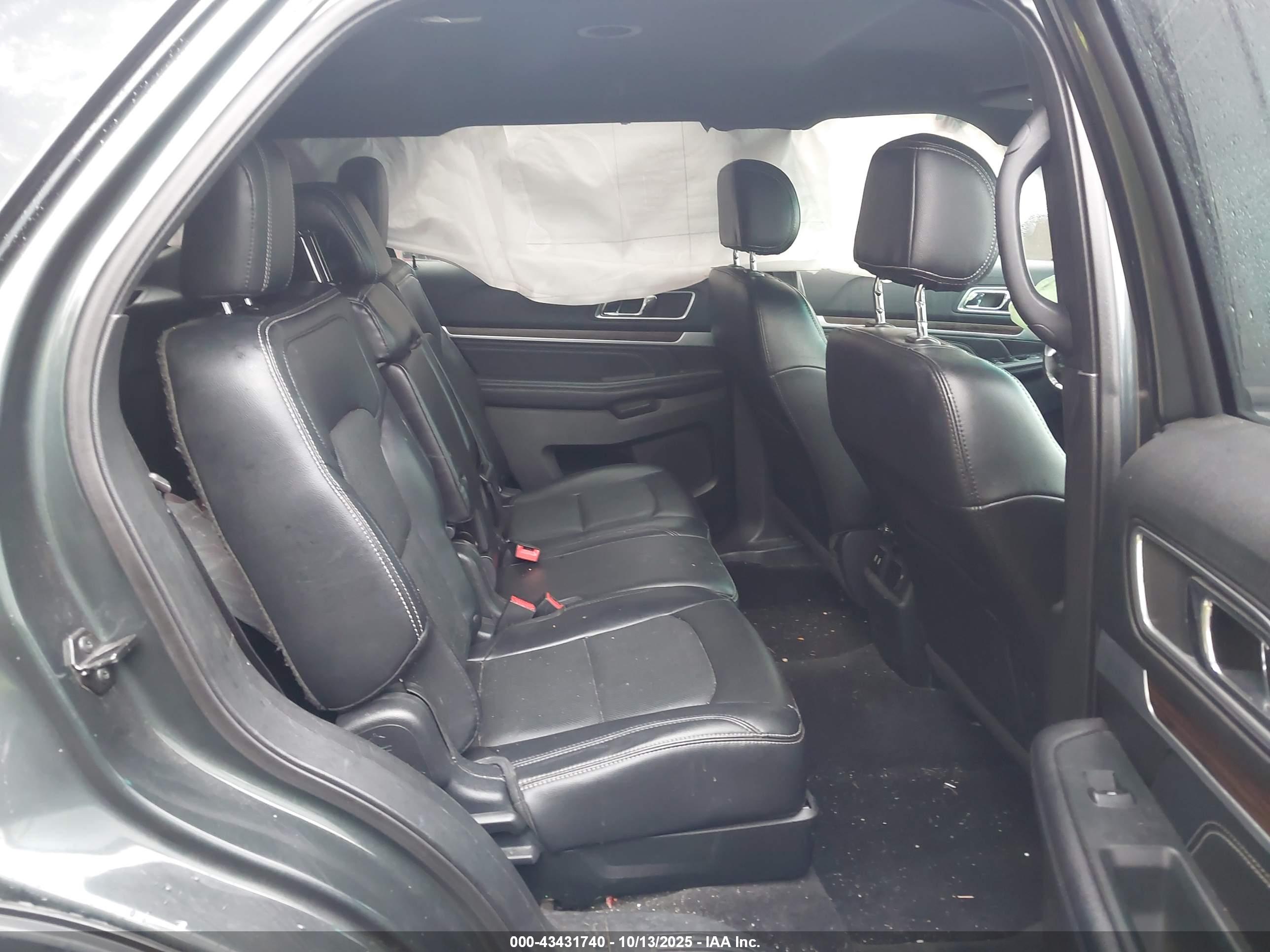 FORD EXPLORER image 8
