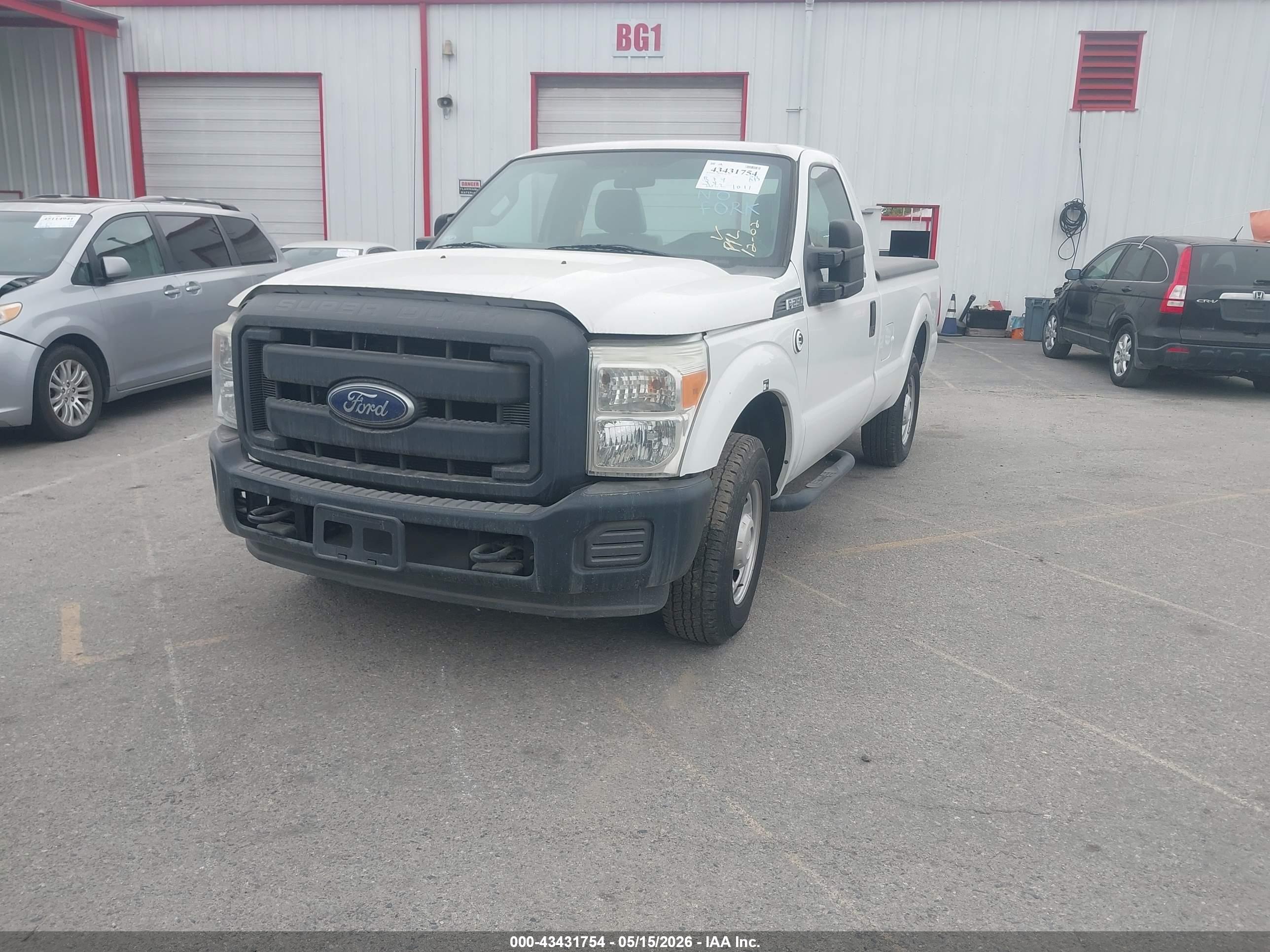 FORD F-250 image 2
