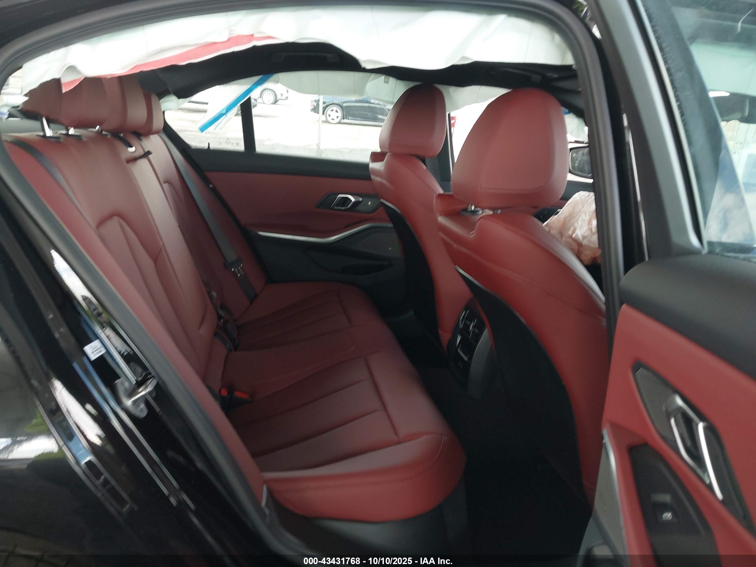 BMW 3 image 8