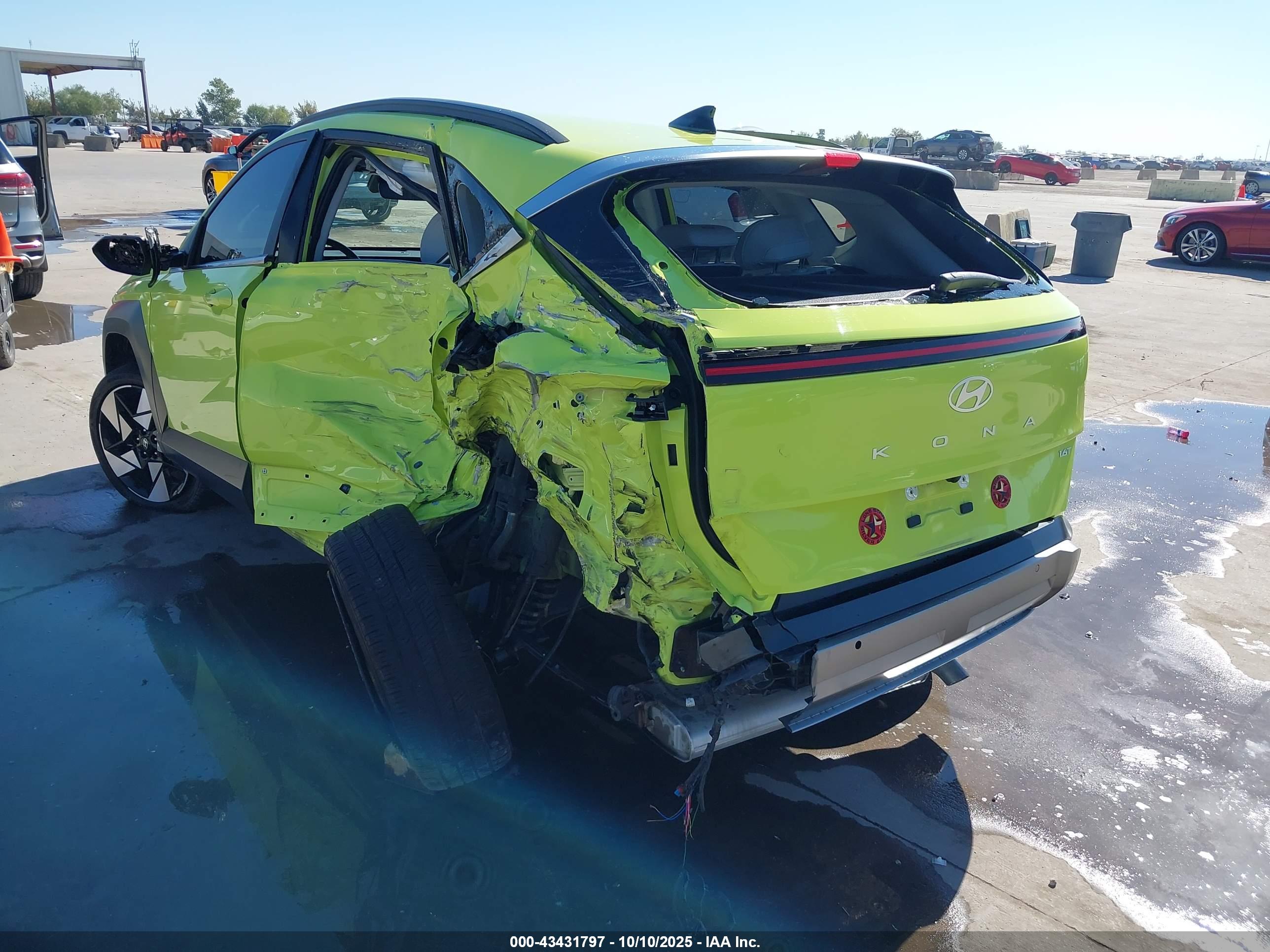 HYUNDAI KONA image 3