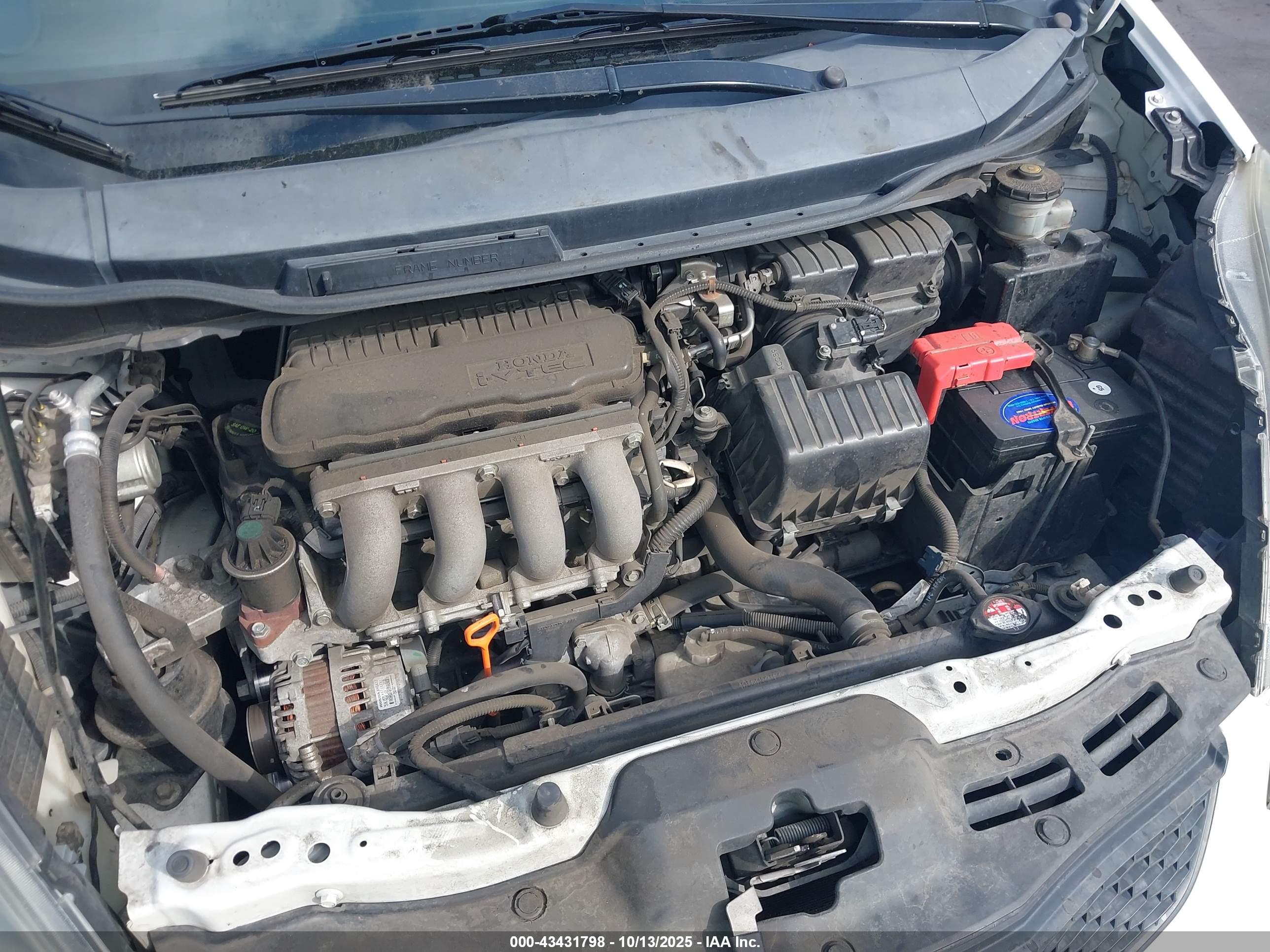 HONDA FIT image 10