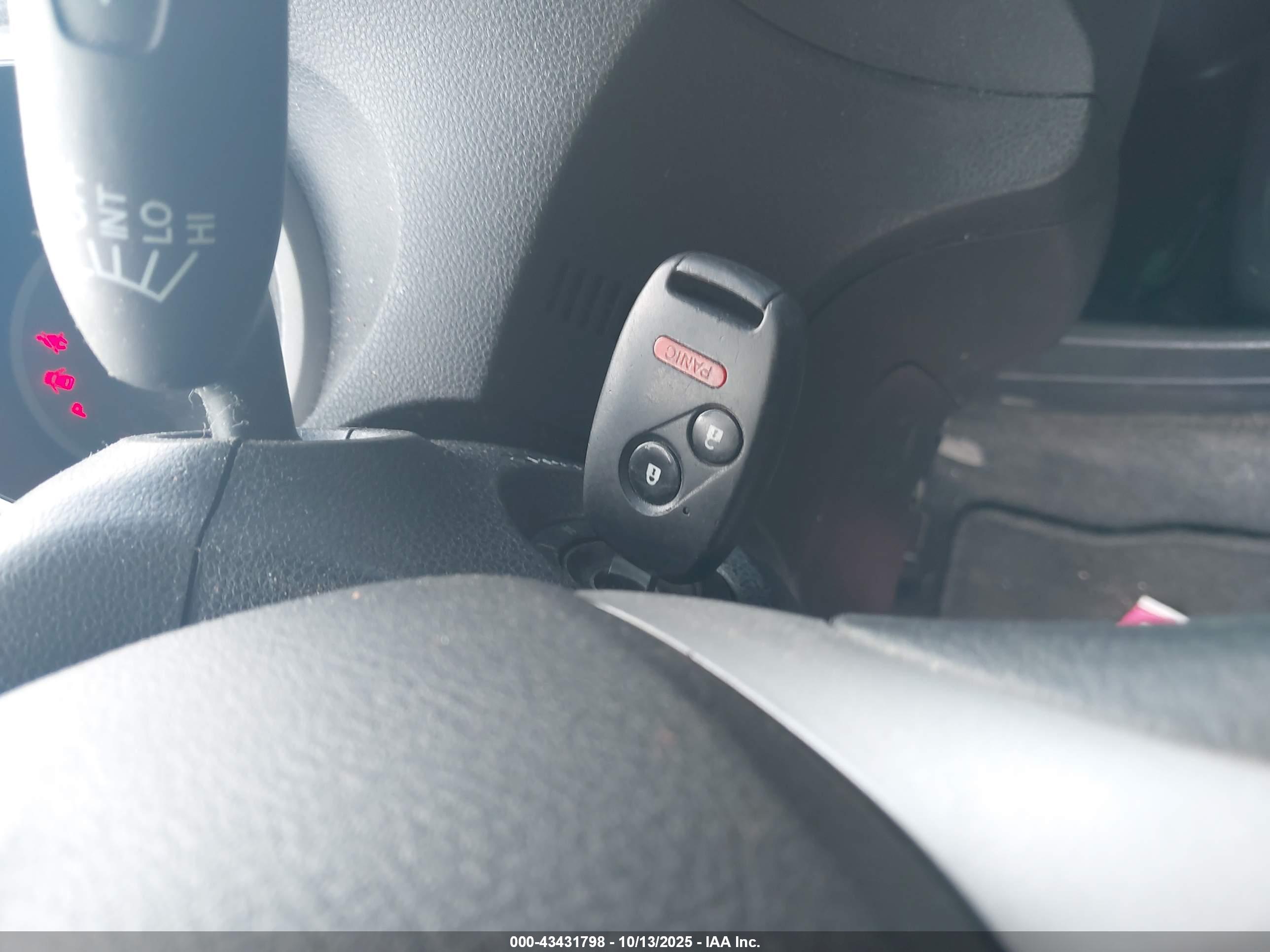 HONDA FIT image 11