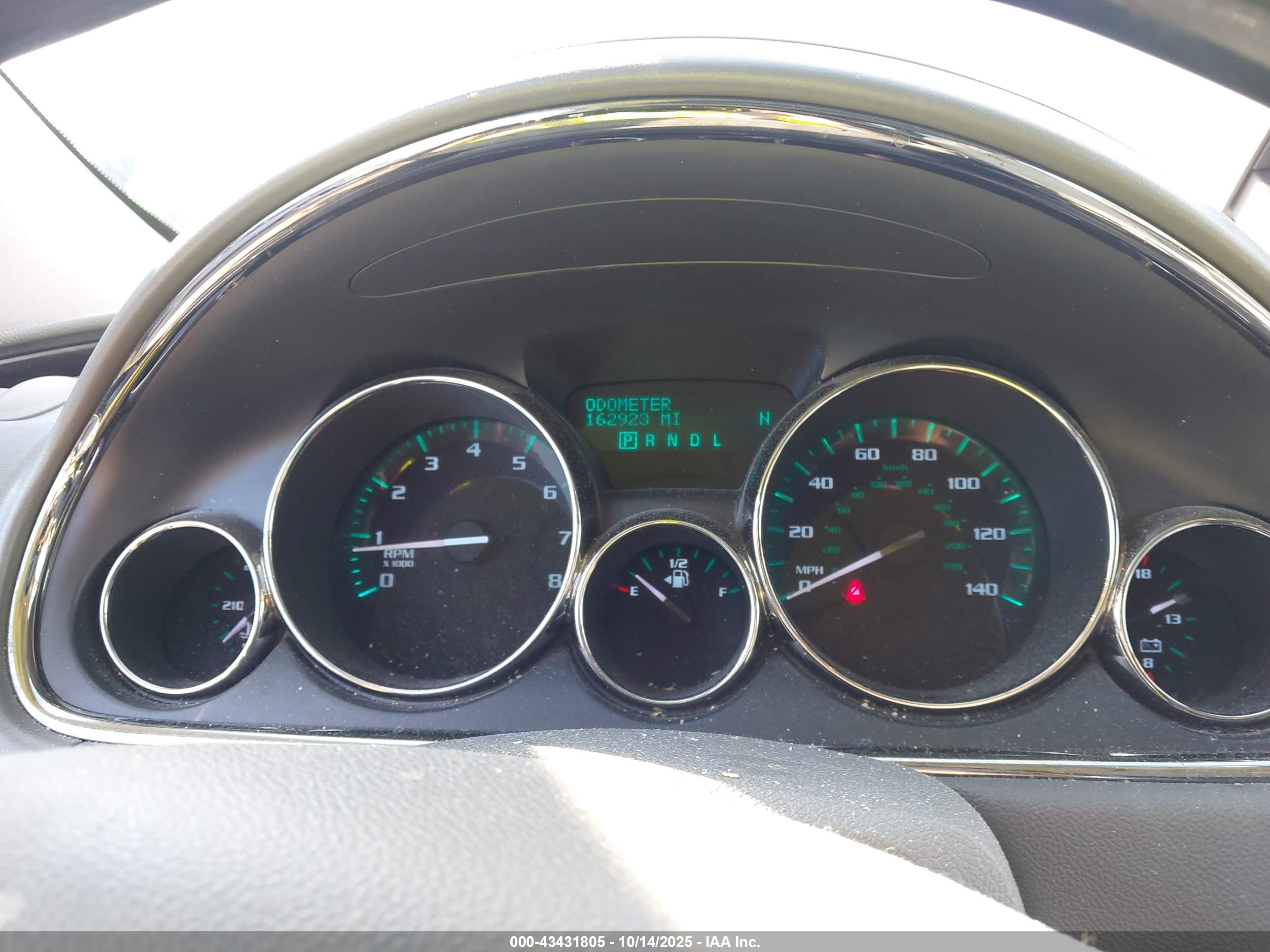 BUICK ENCLAVE image 7