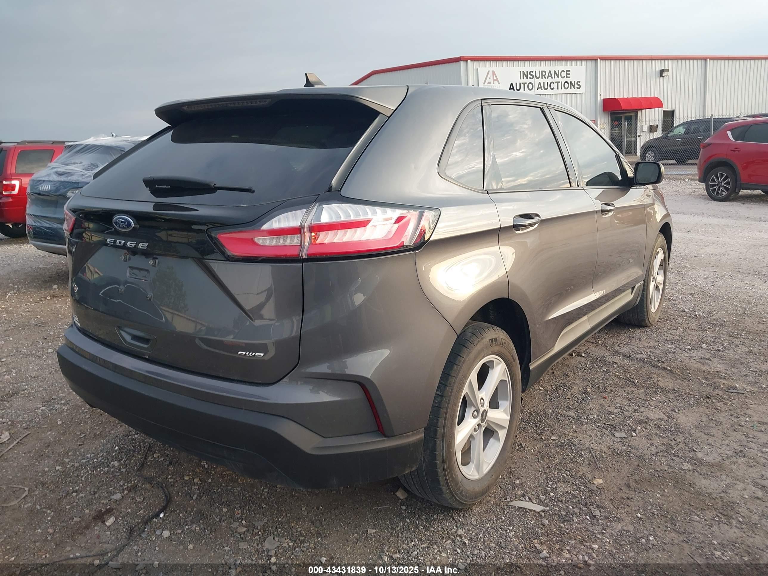 FORD EDGE image 4