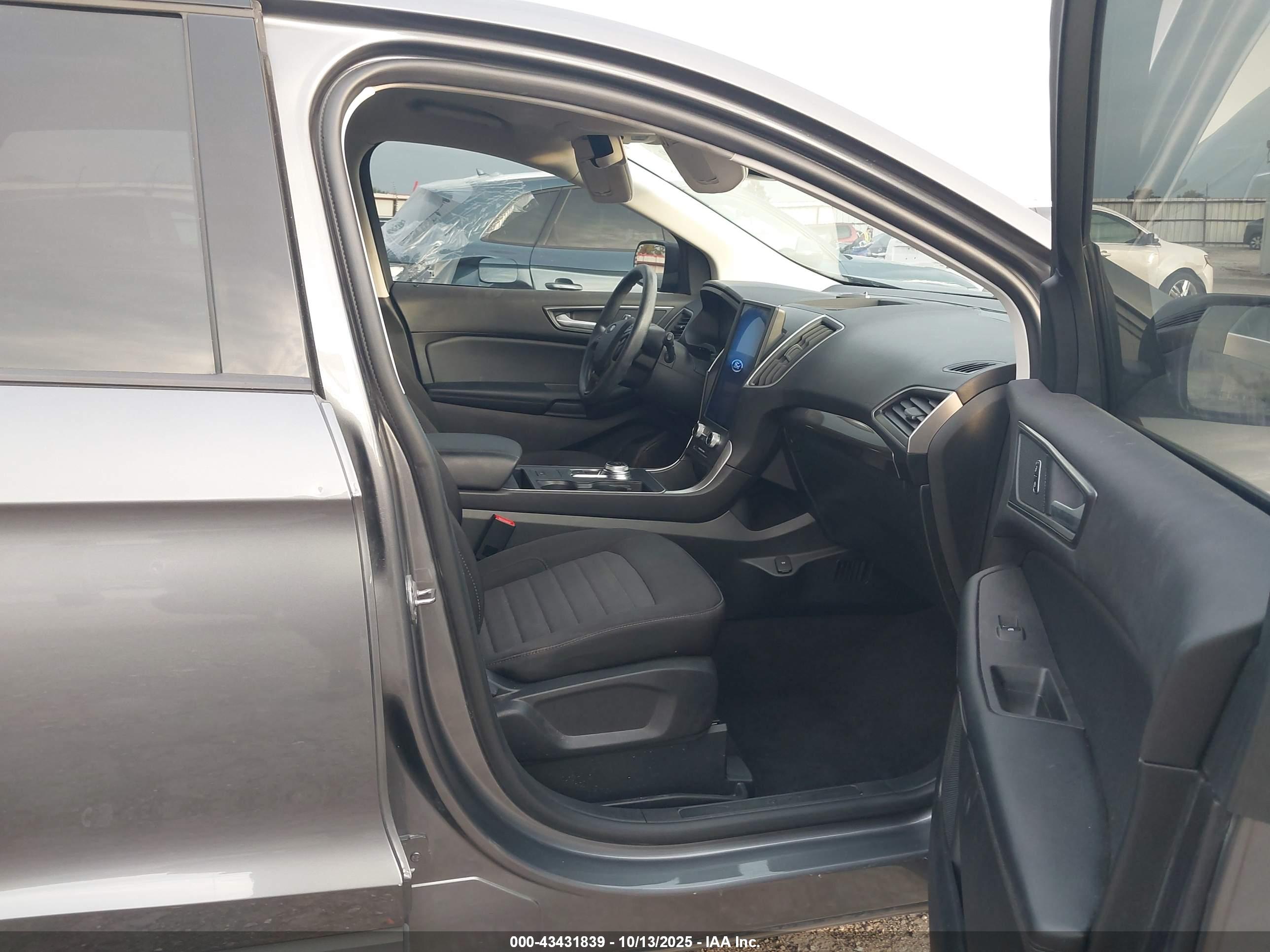 FORD EDGE image 5