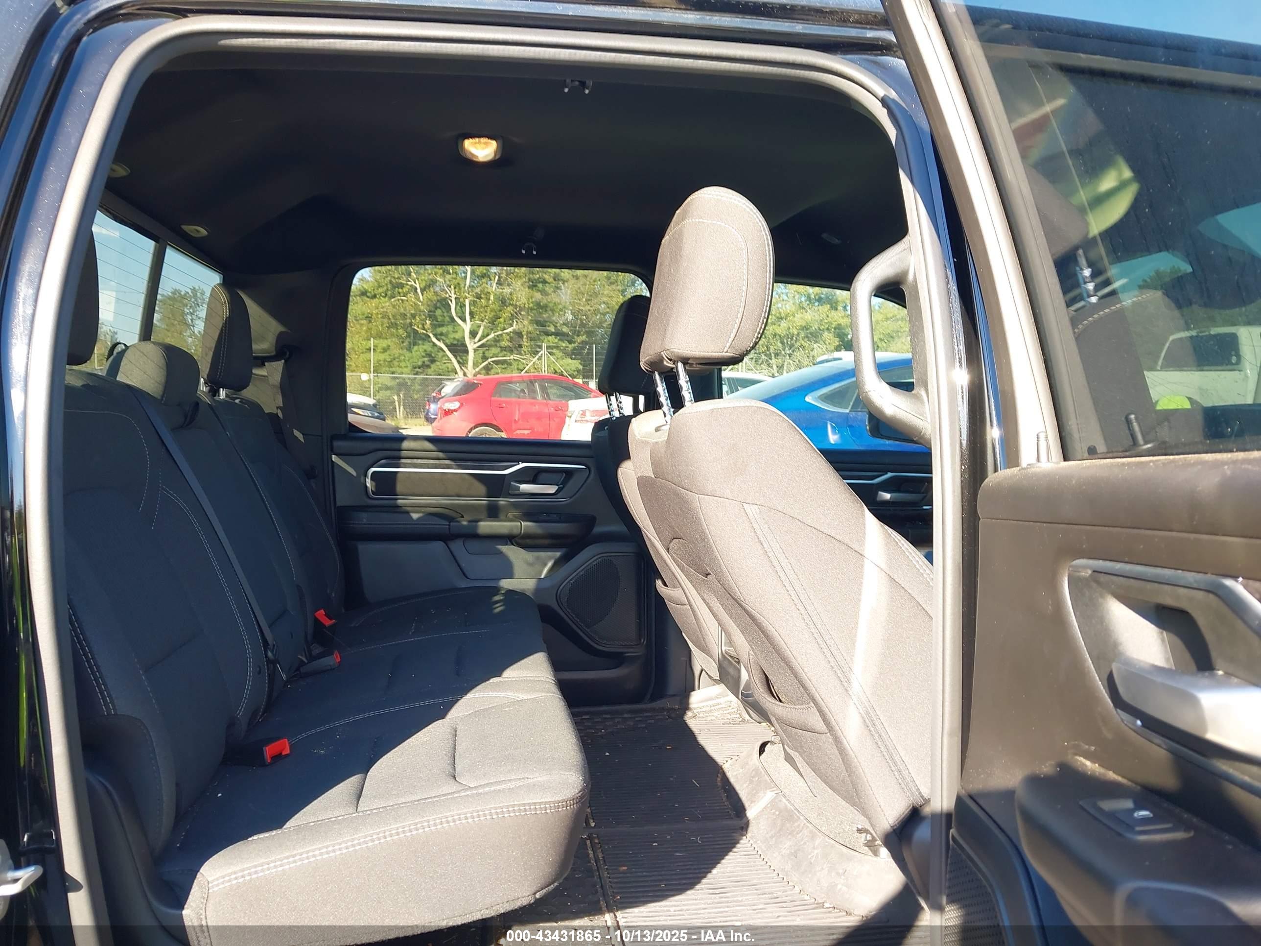RAM 1500 image 8