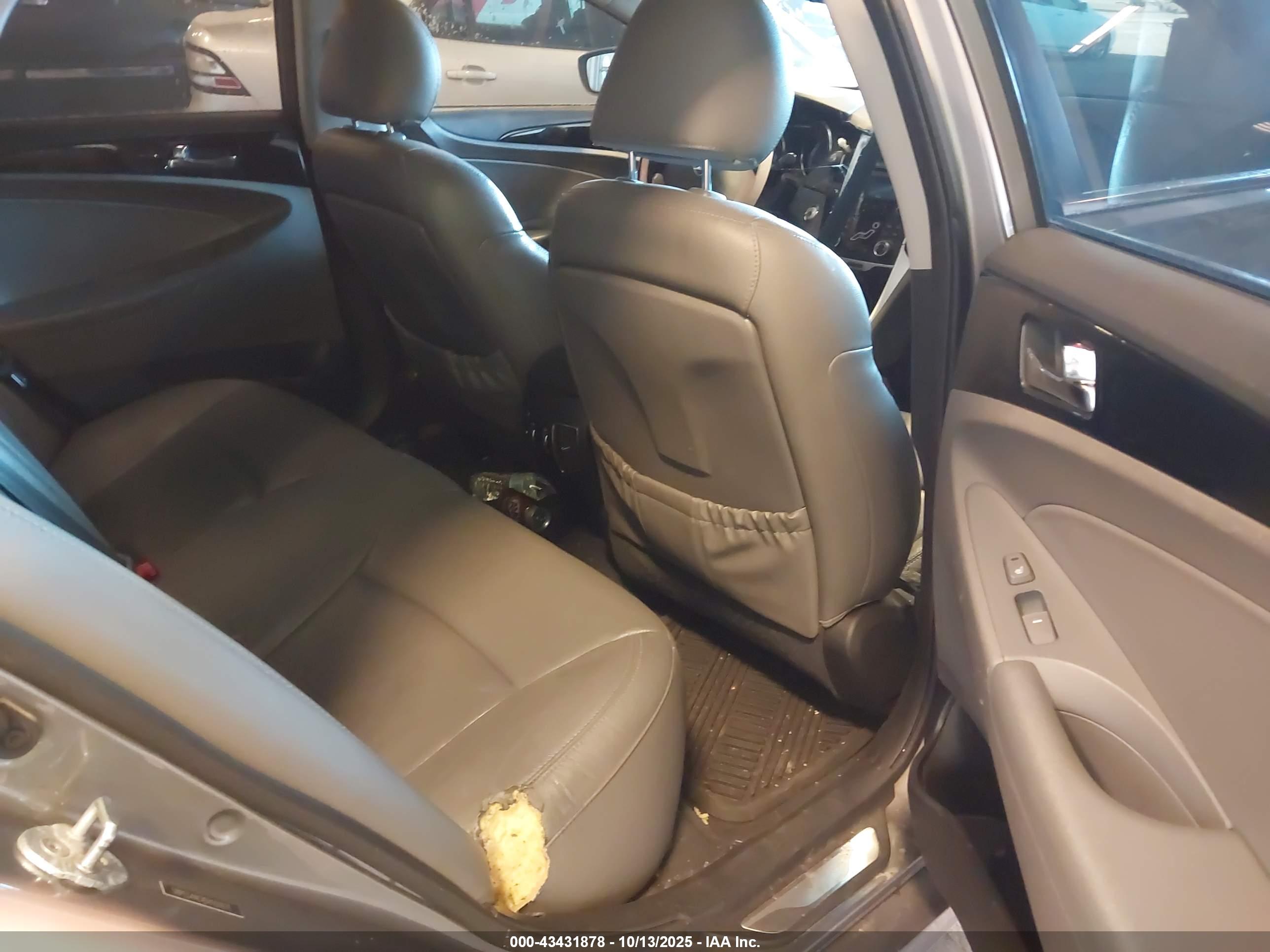 HYUNDAI SONATA image 8