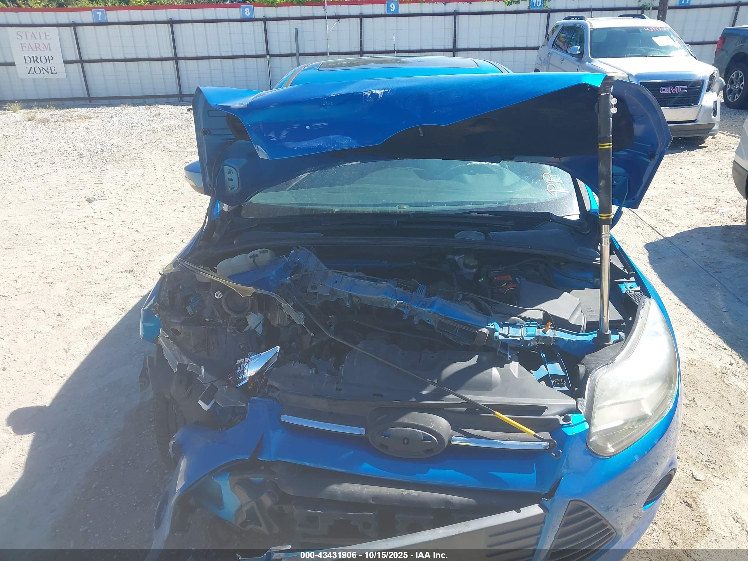 FORD FOCUS image 10
