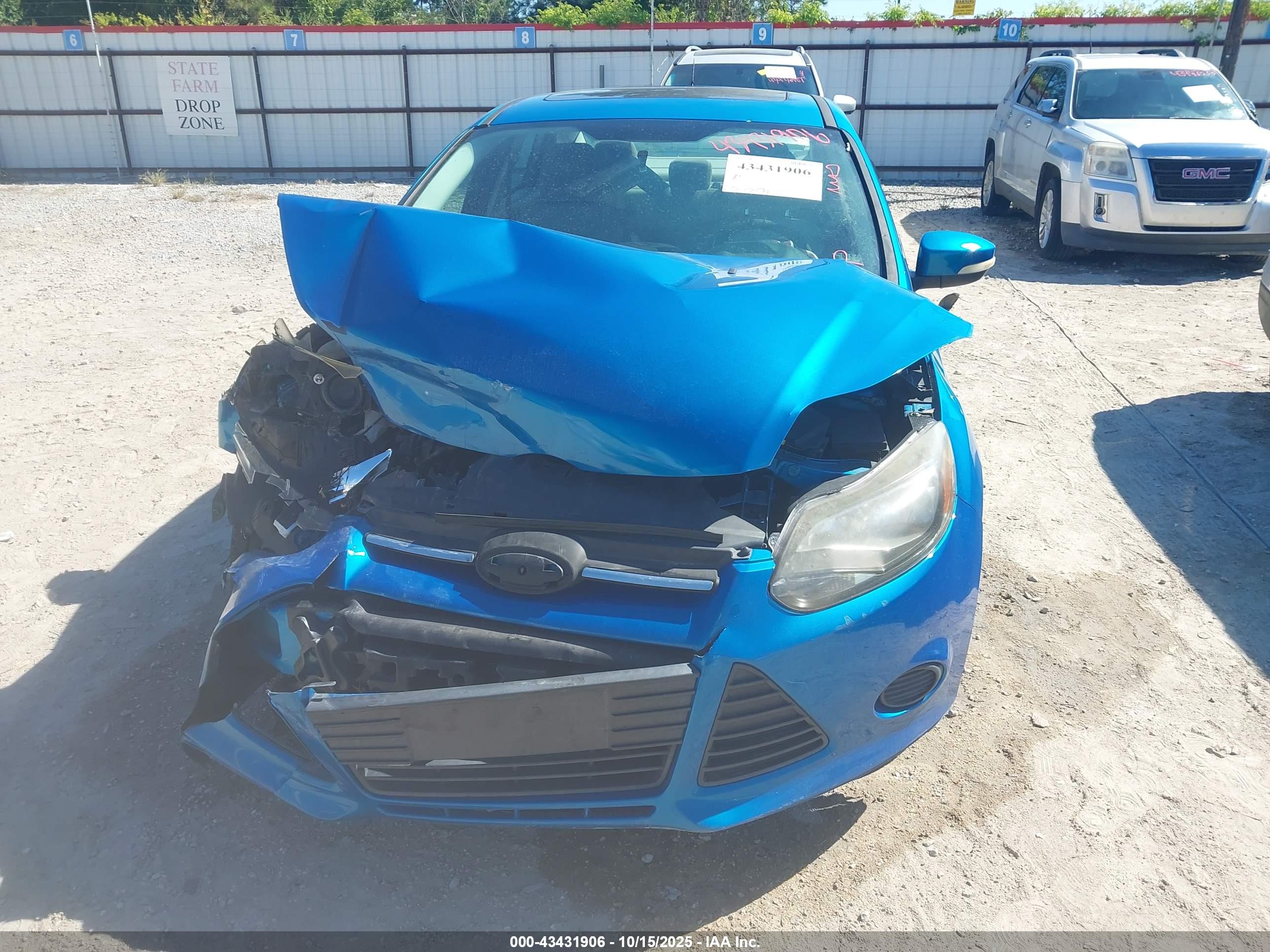 FORD FOCUS image 6