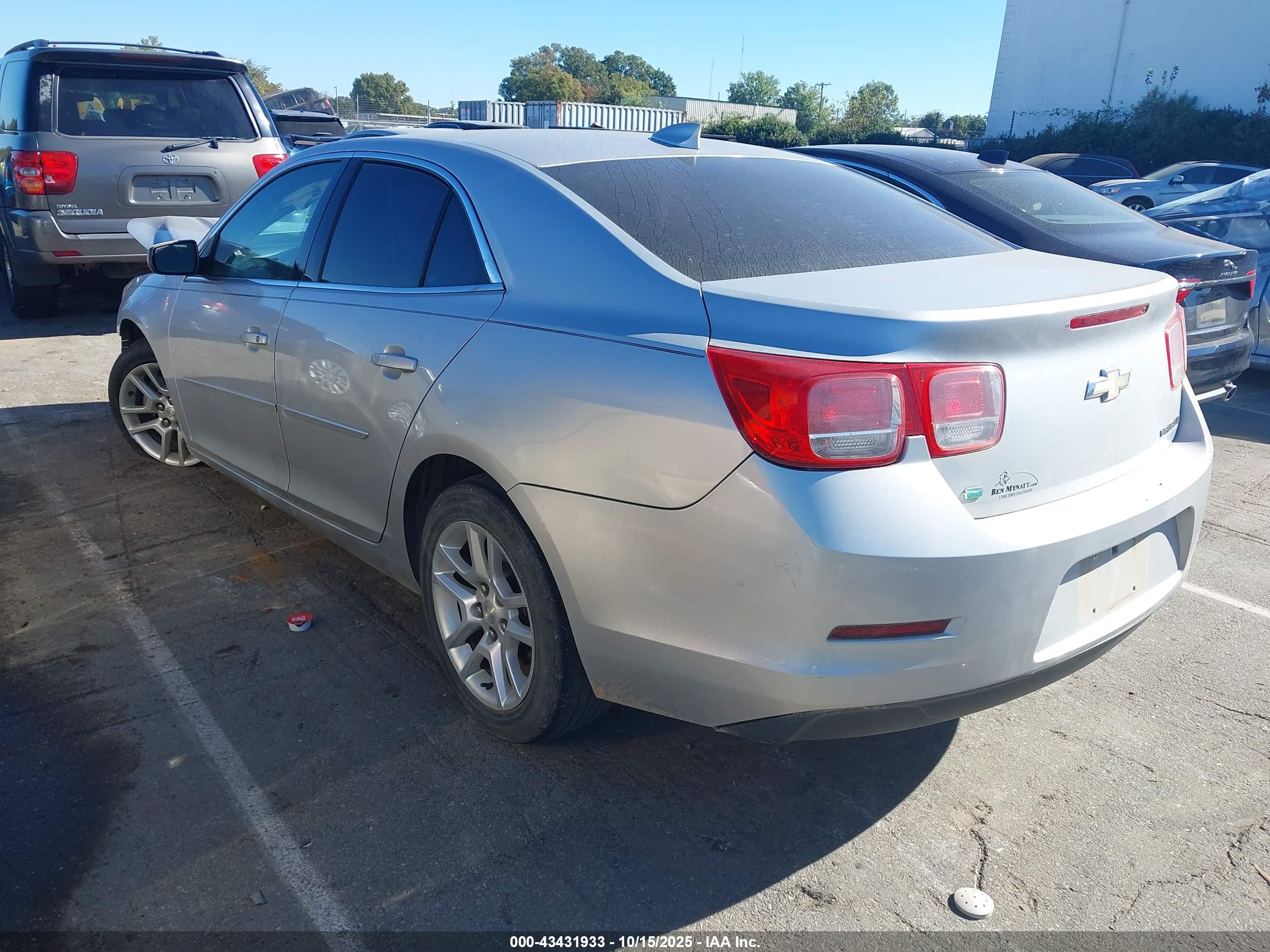 CHEVROLET MALIBU image 3