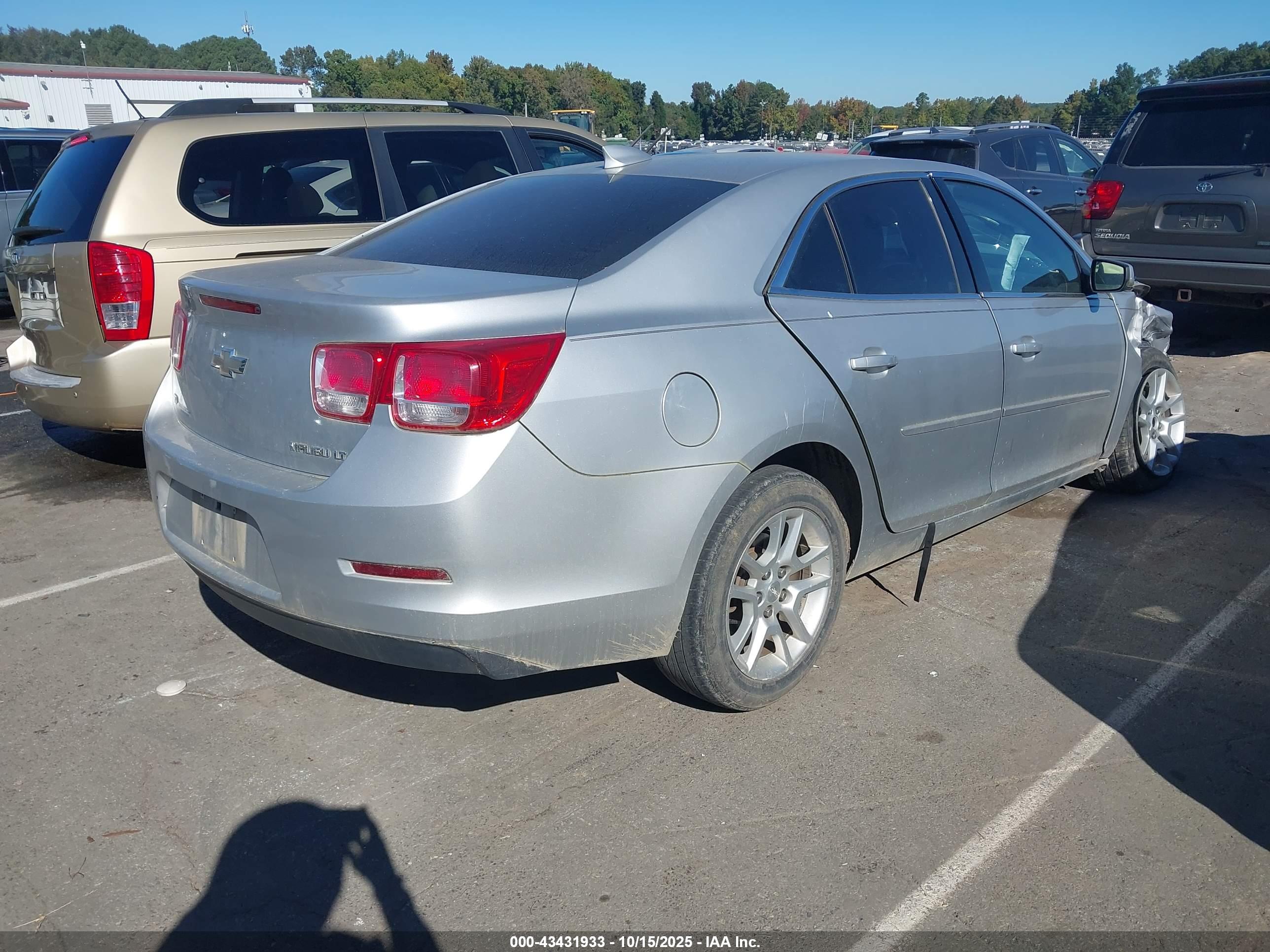 CHEVROLET MALIBU image 4