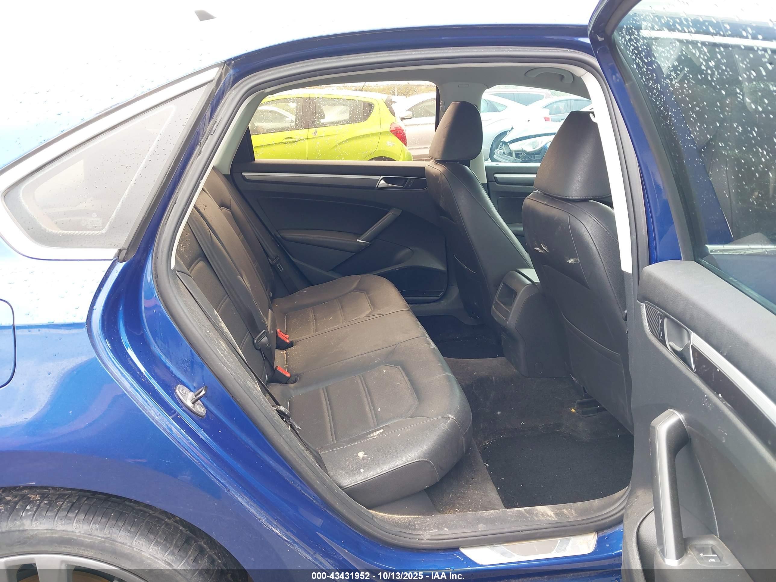 VOLKSWAGEN PASSAT image 8