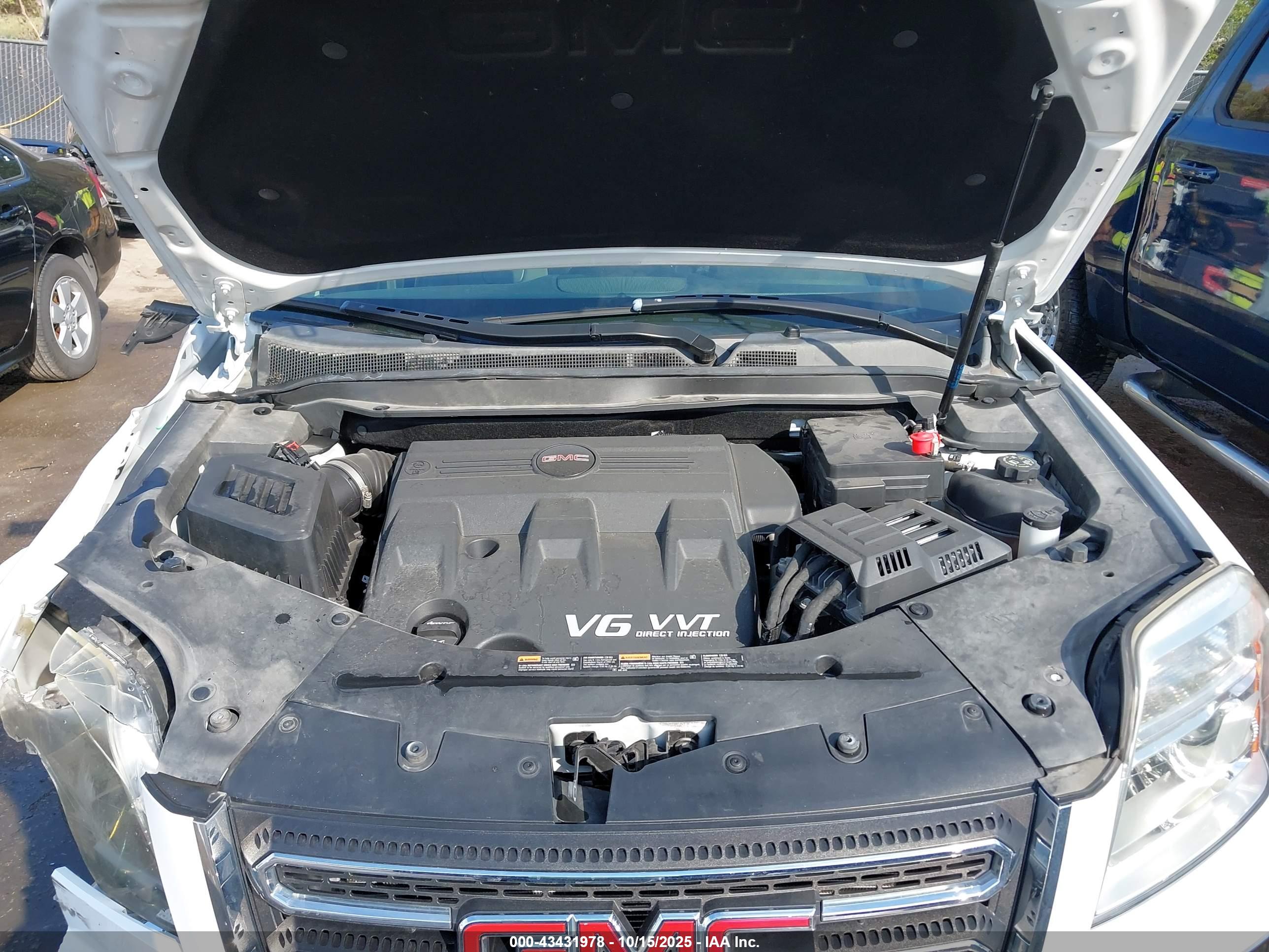 GMC TERRAIN image 10