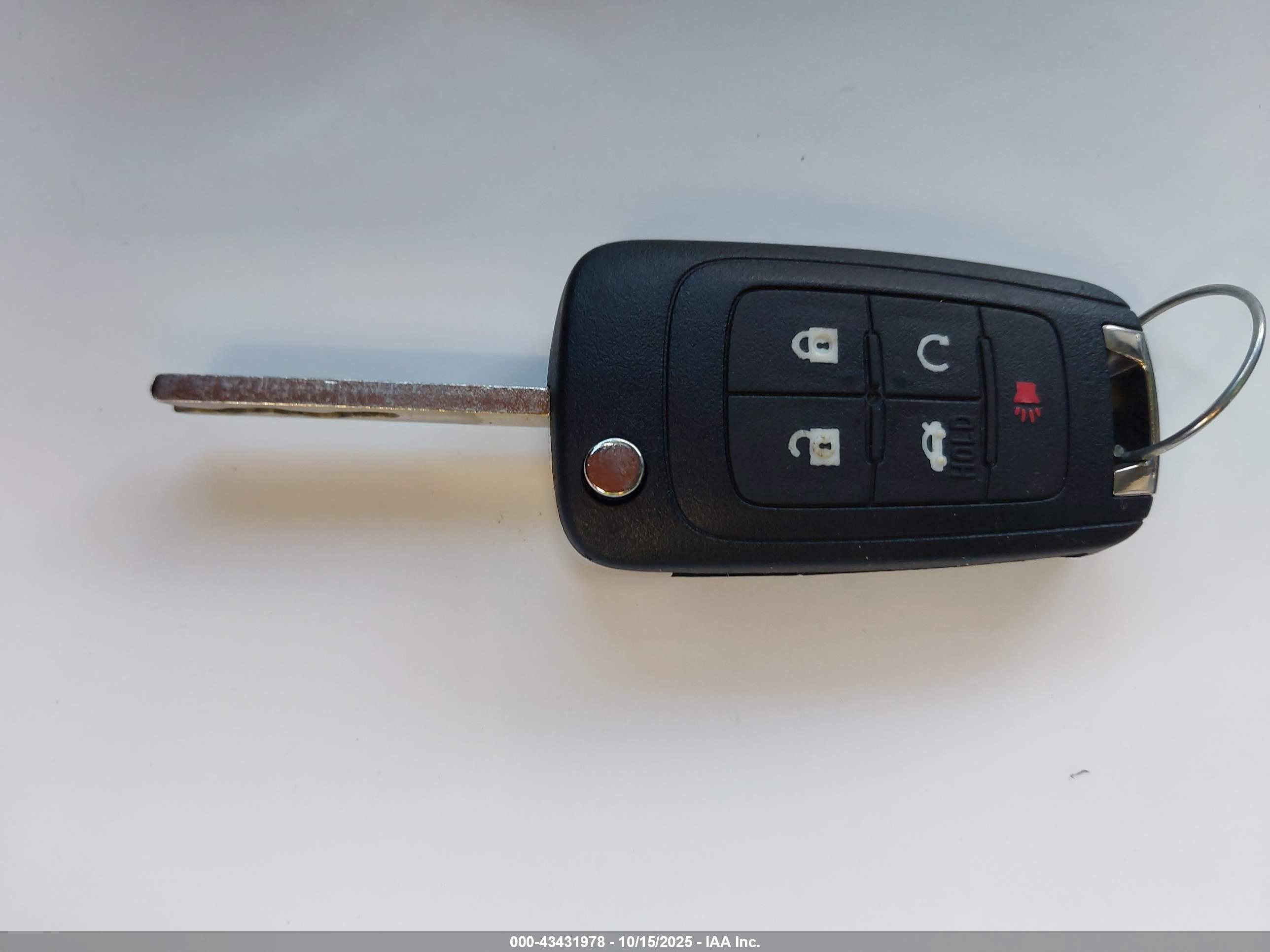 GMC TERRAIN image 11