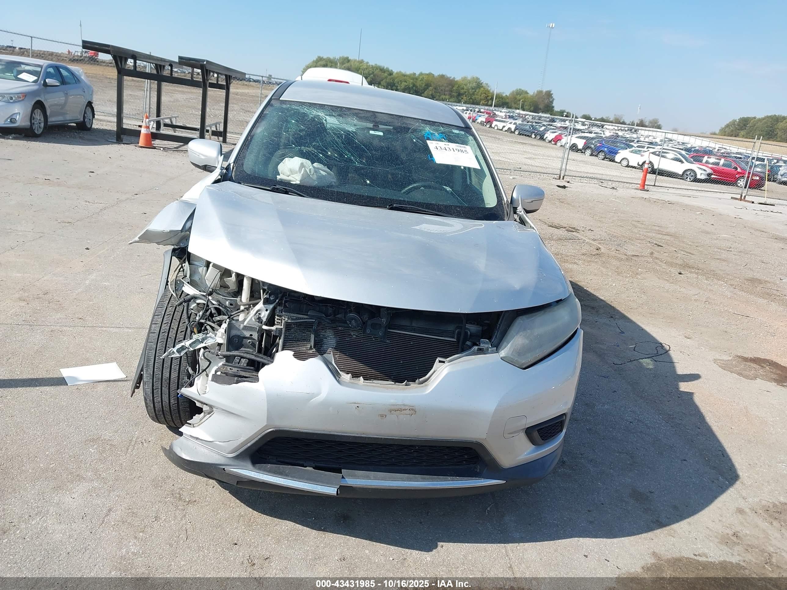 NISSAN ROGUE image 6