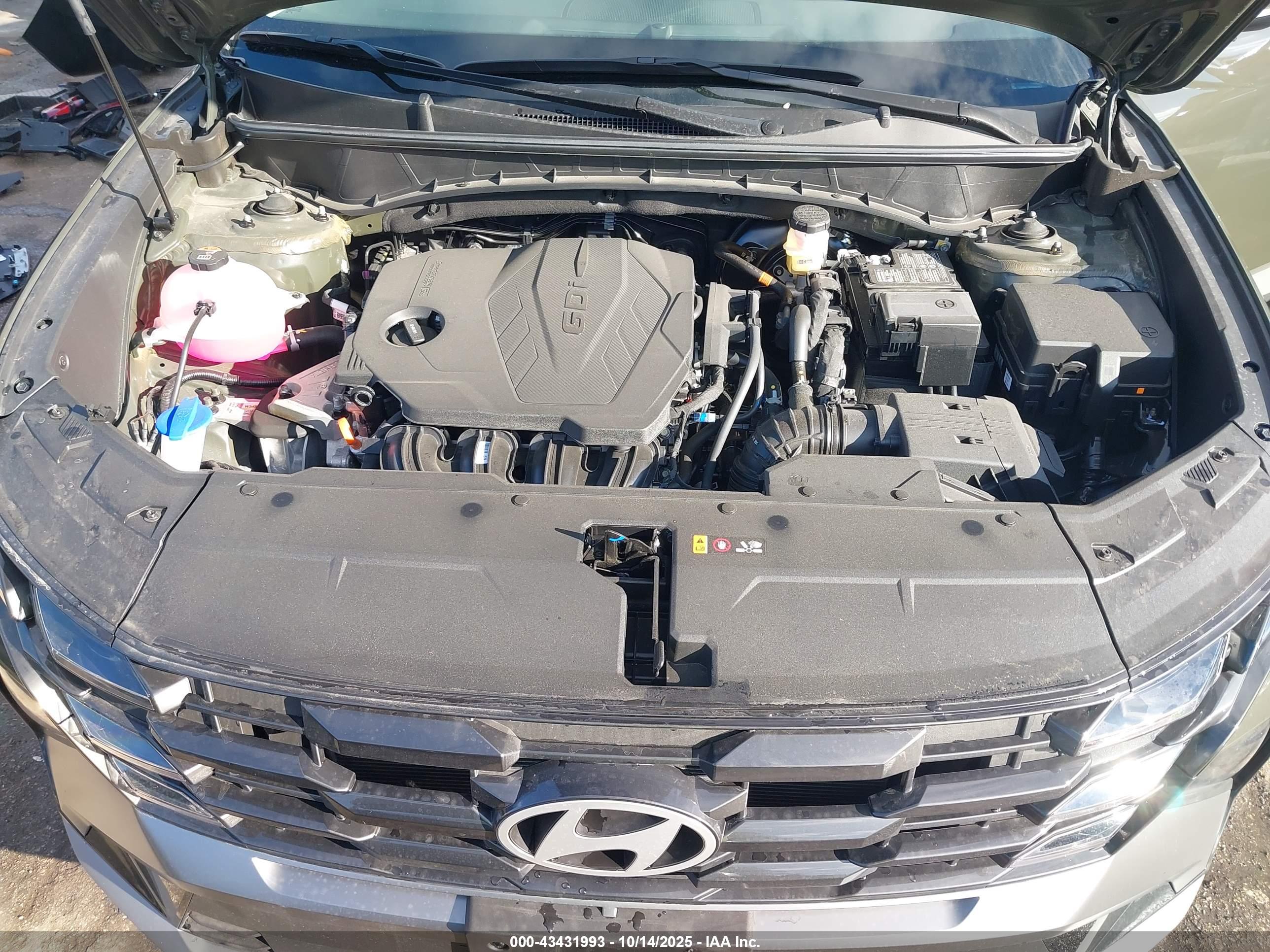 HYUNDAI TUCSON image 10