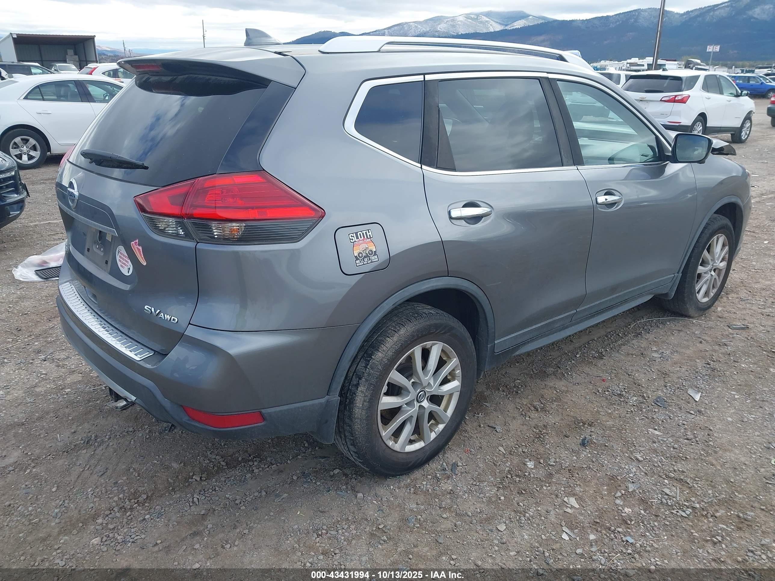 NISSAN ROGUE image 4