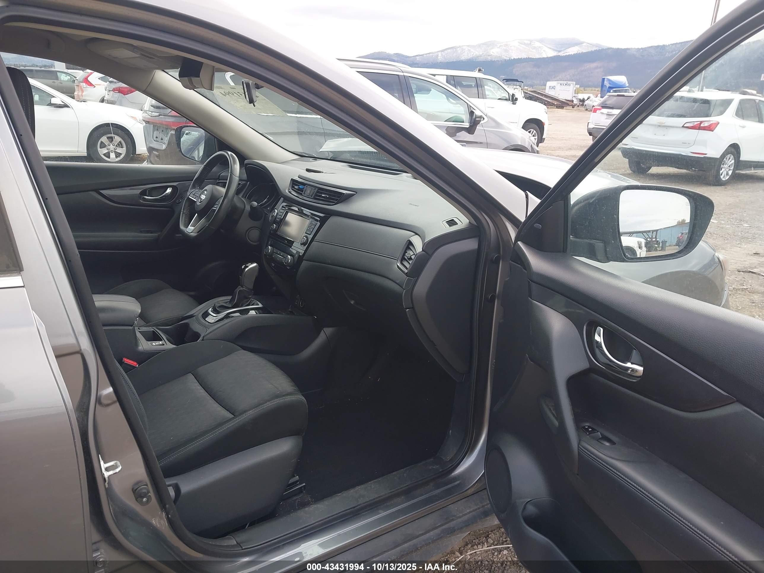 NISSAN ROGUE image 5