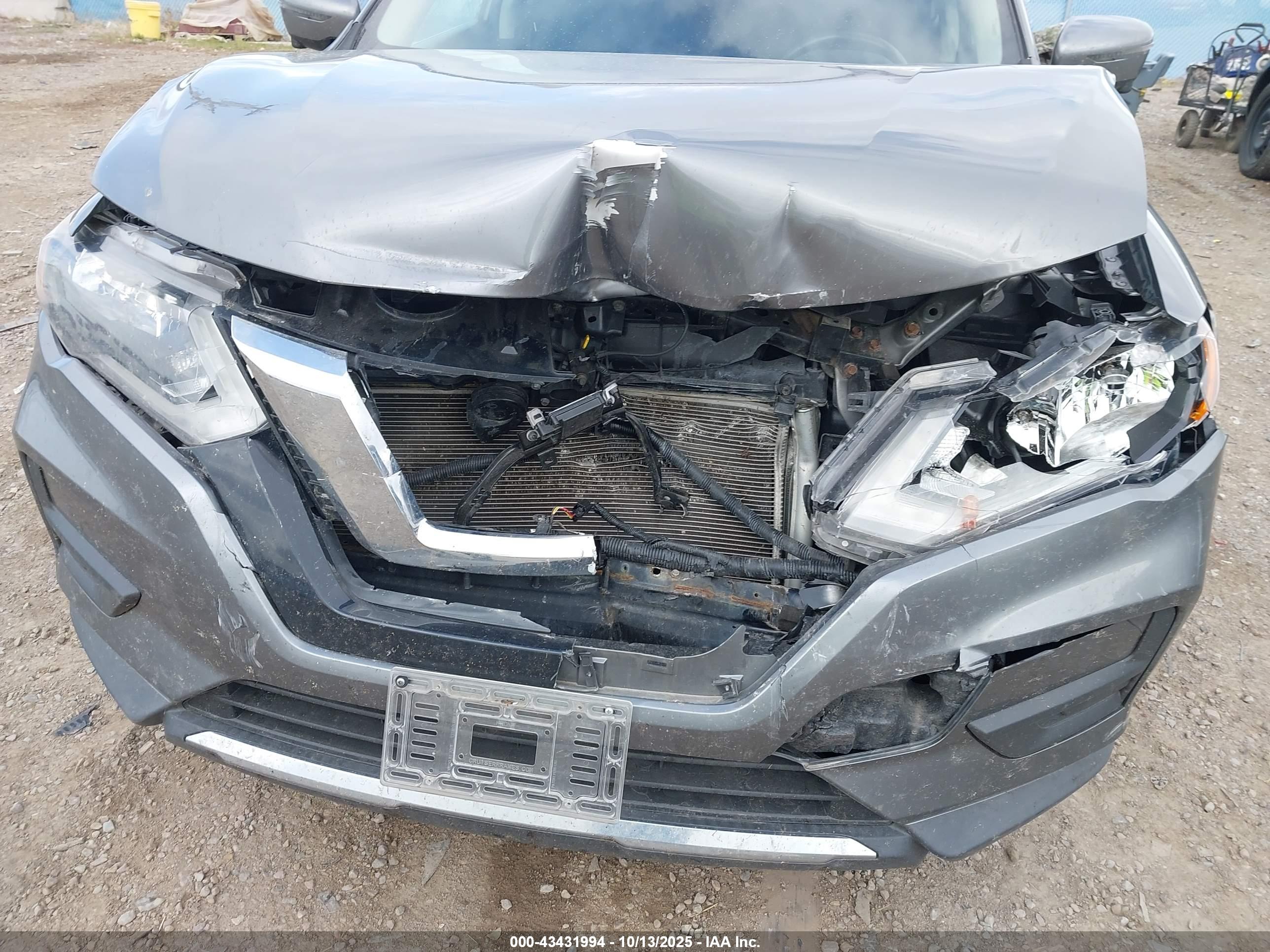 NISSAN ROGUE image 6