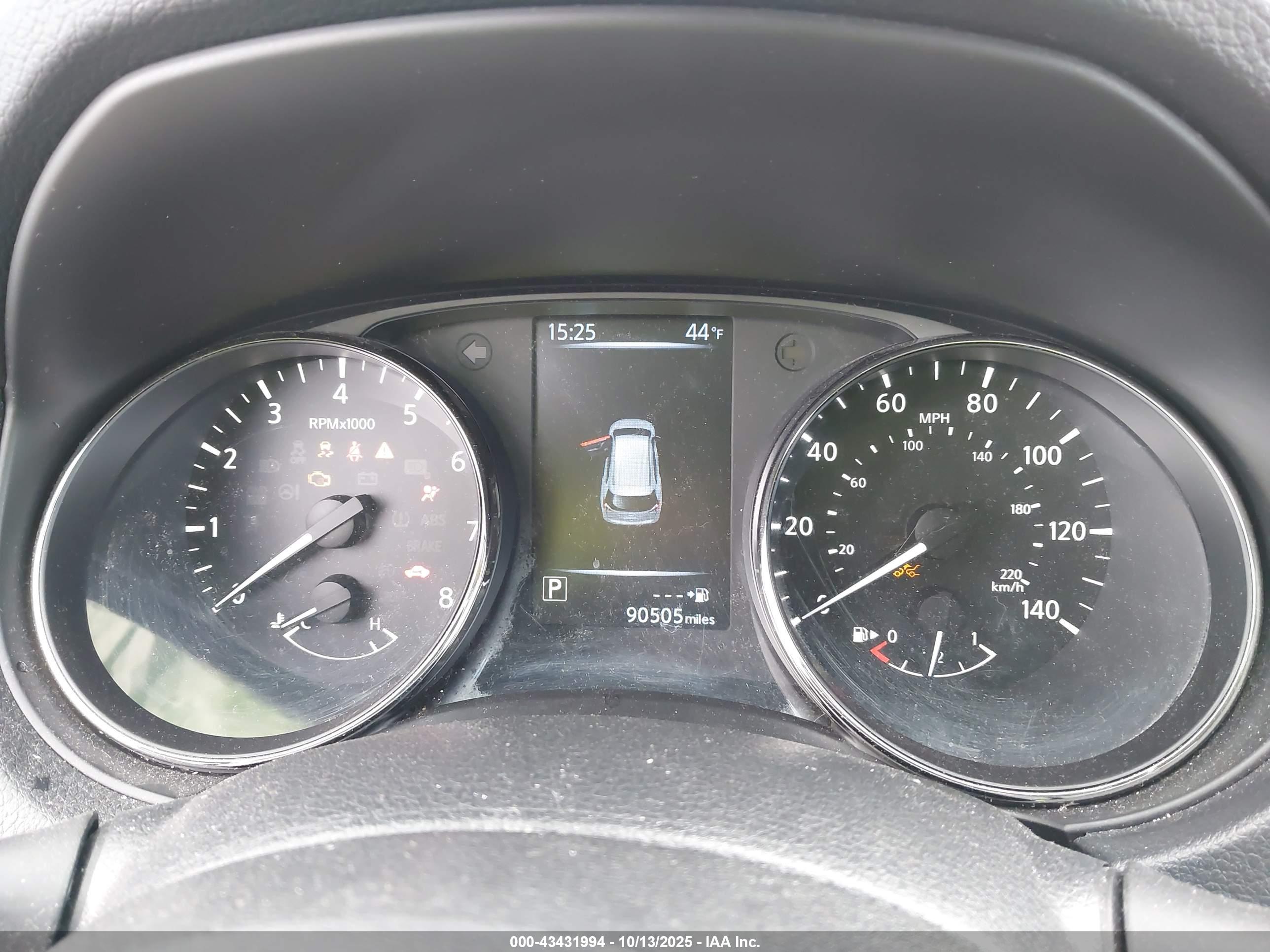 NISSAN ROGUE image 7