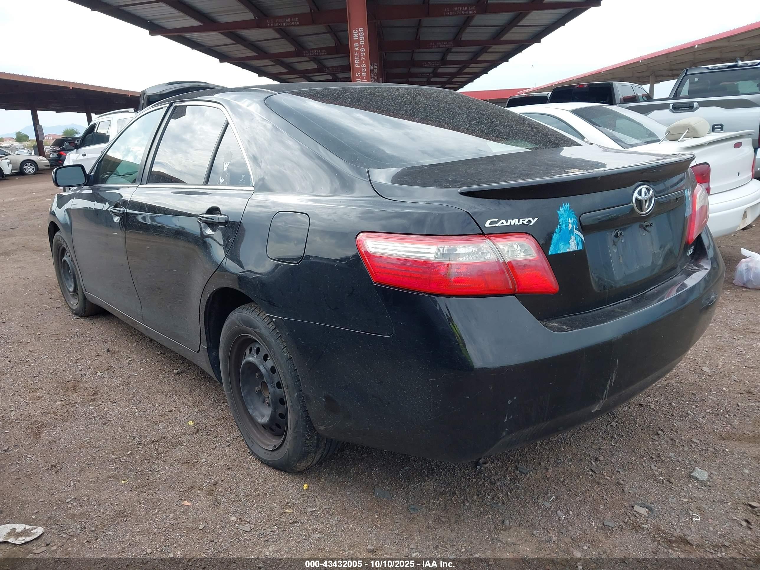 TOYOTA CAMRY image 3