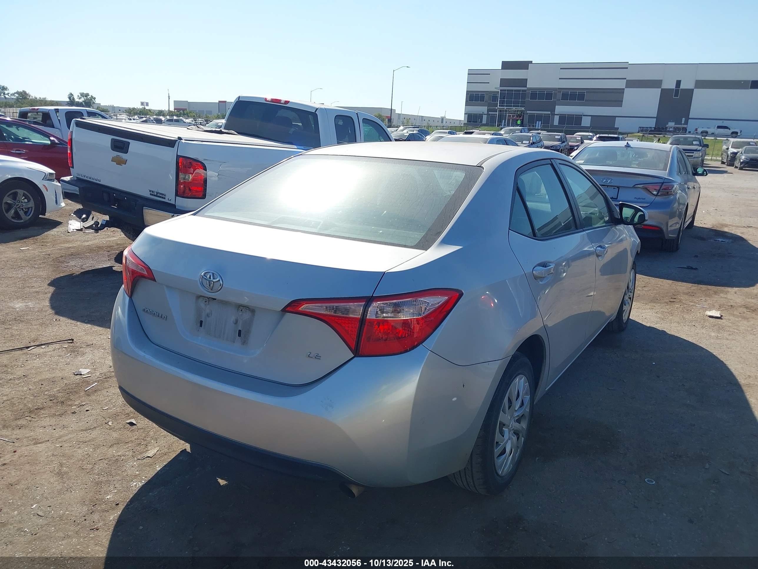 TOYOTA COROLLA image 4