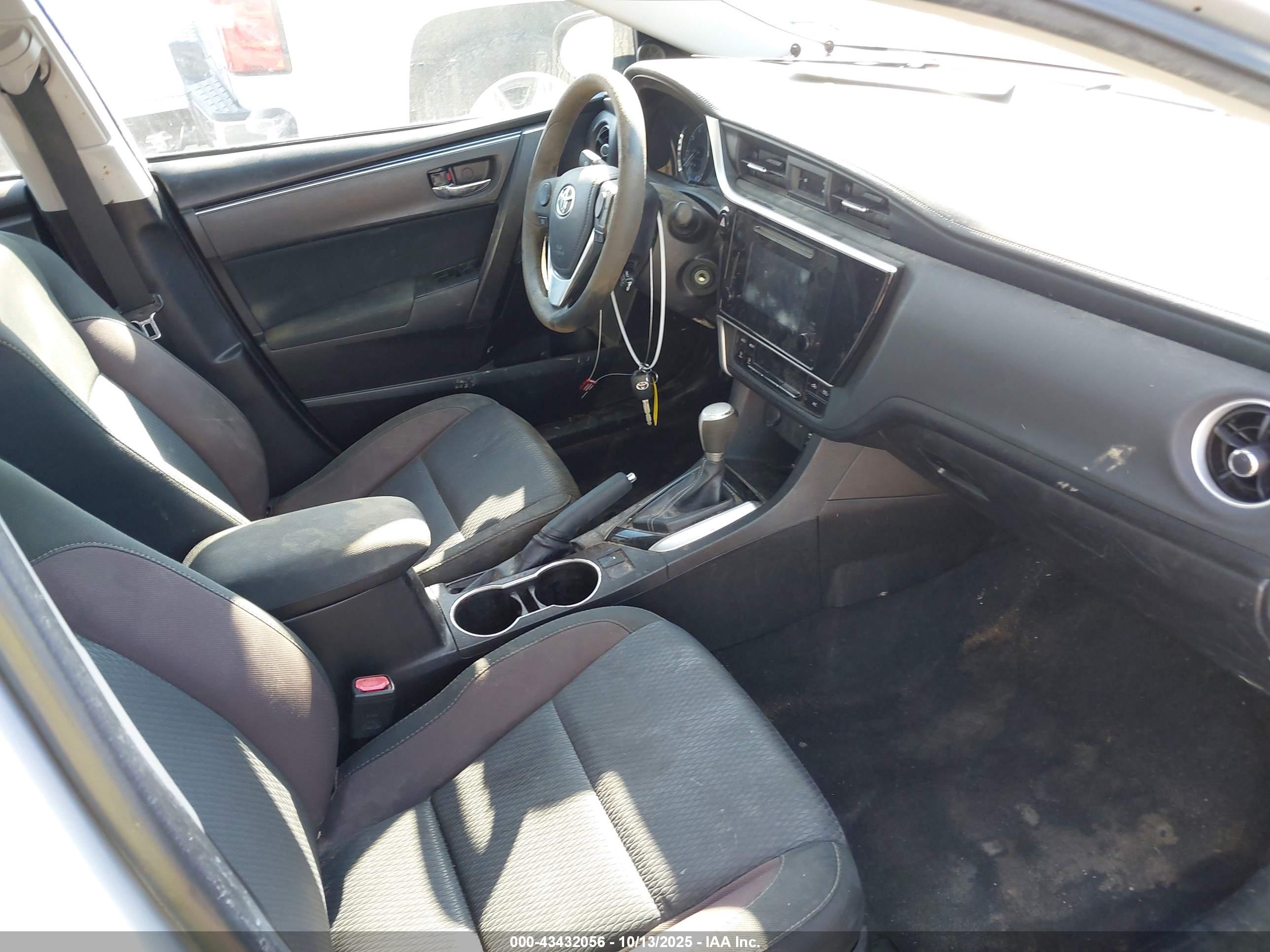 TOYOTA COROLLA image 5