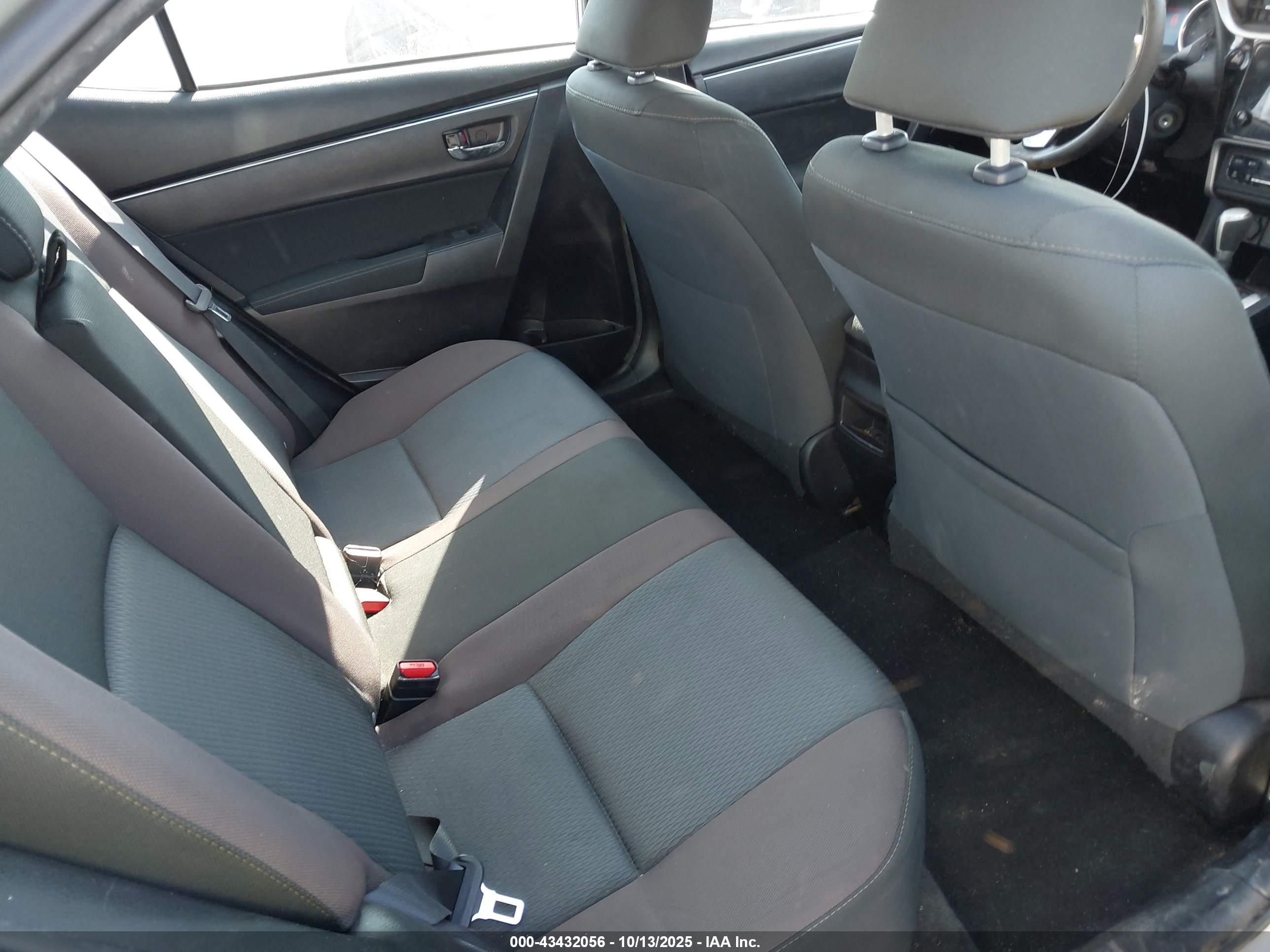 TOYOTA COROLLA image 8