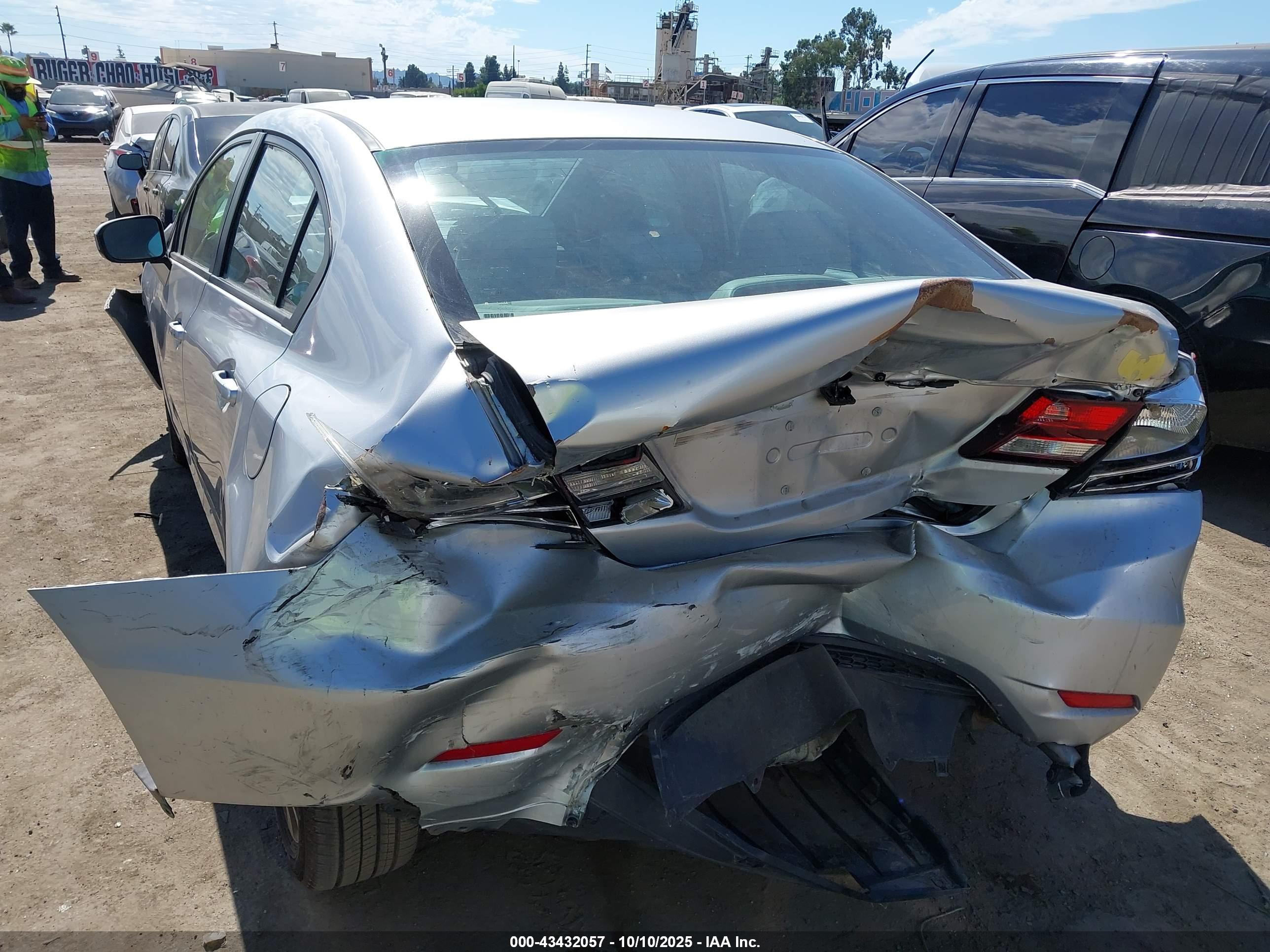 HONDA CIVIC image 6