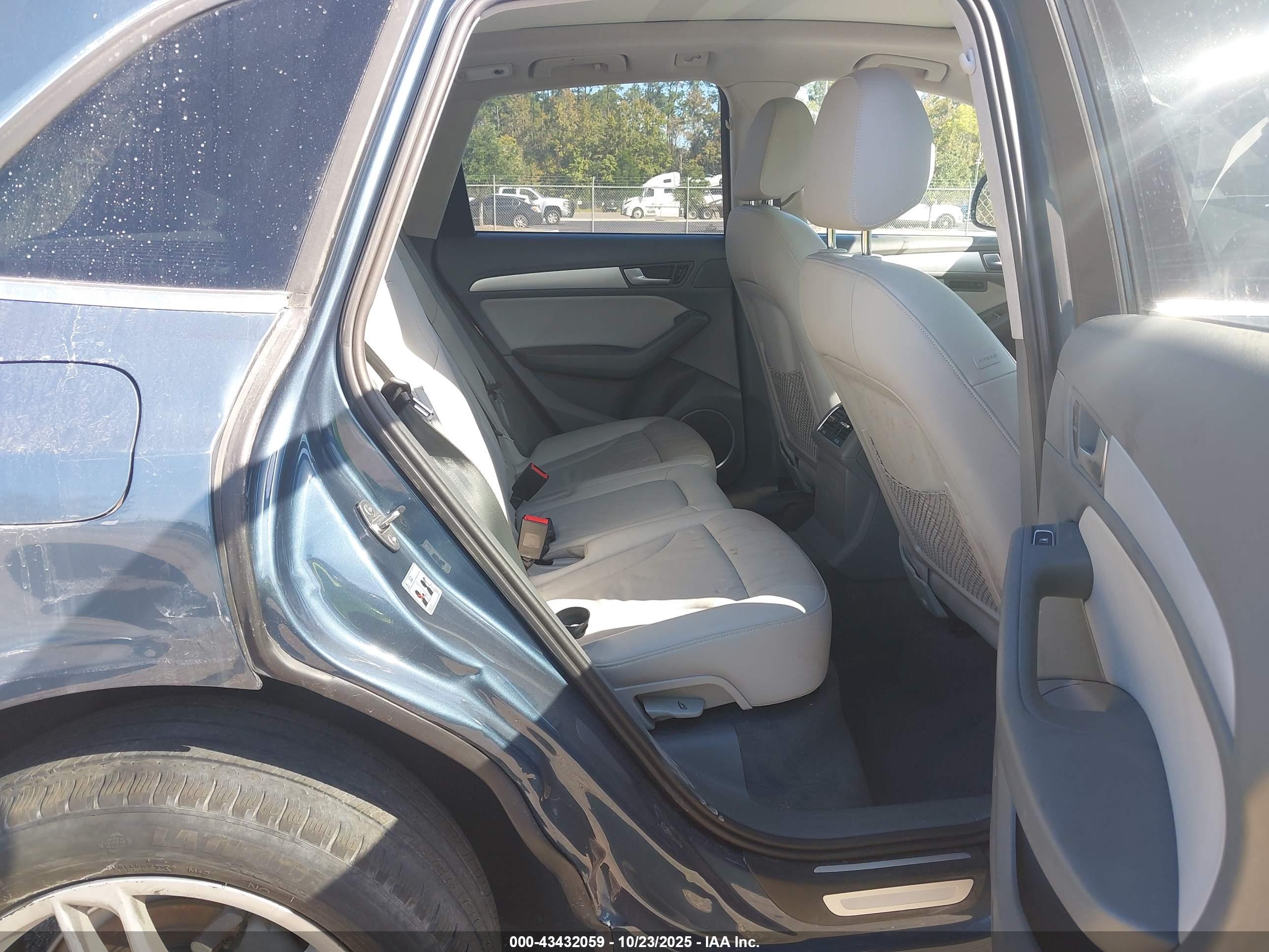 AUDI Q5 image 8