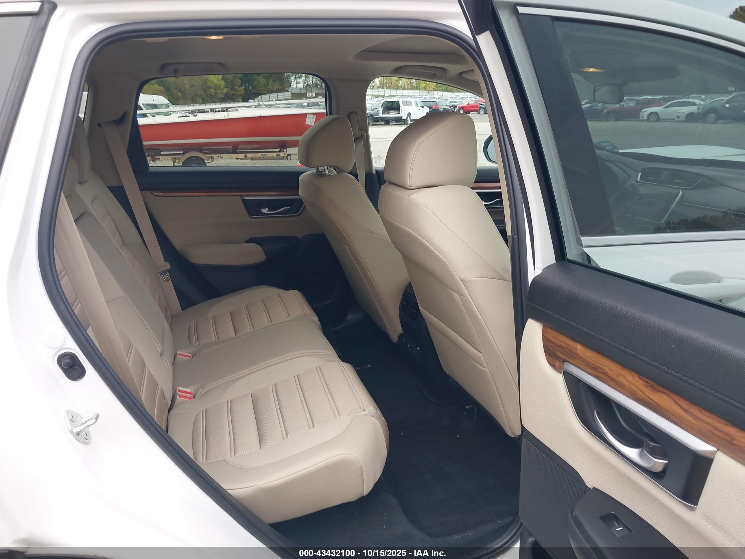 HONDA CR-V image 8