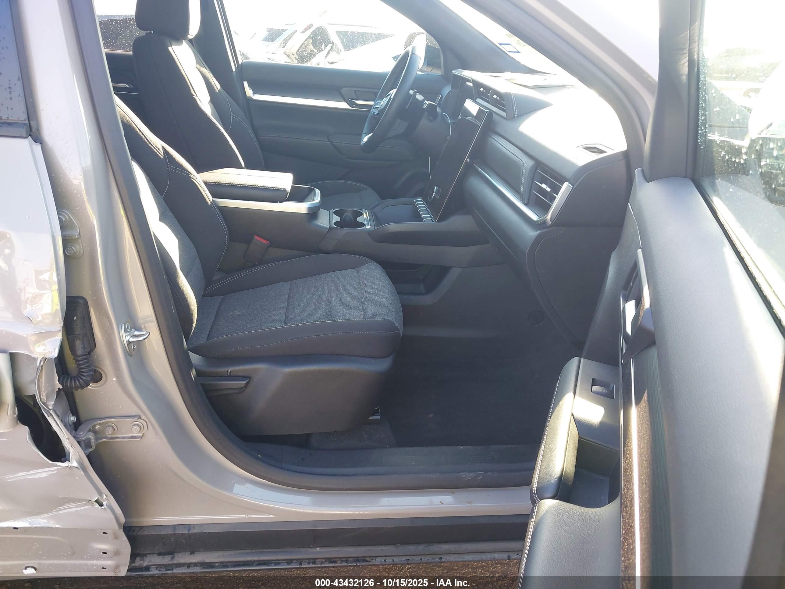 GMC TERRAIN image 5