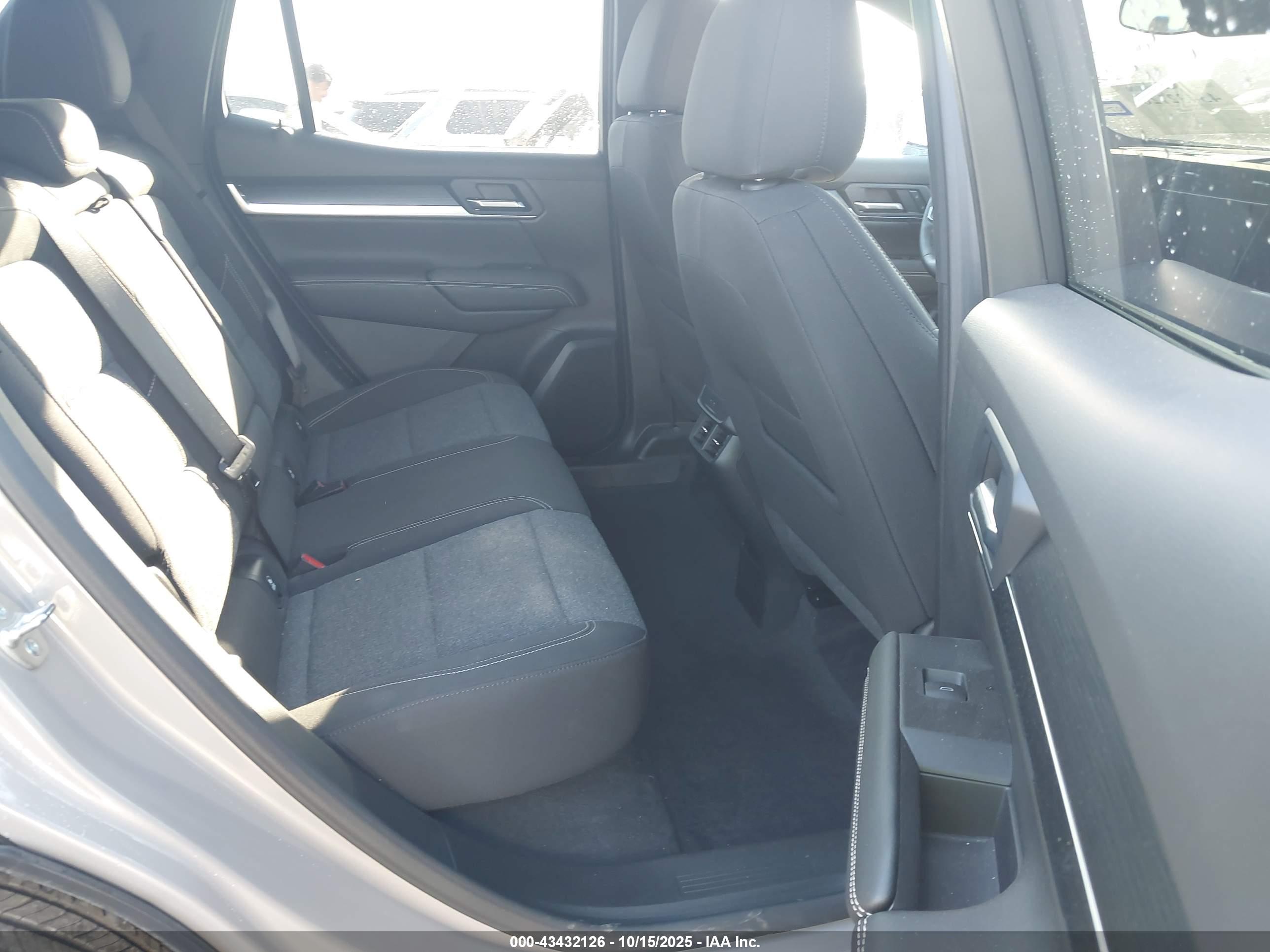 GMC TERRAIN image 8