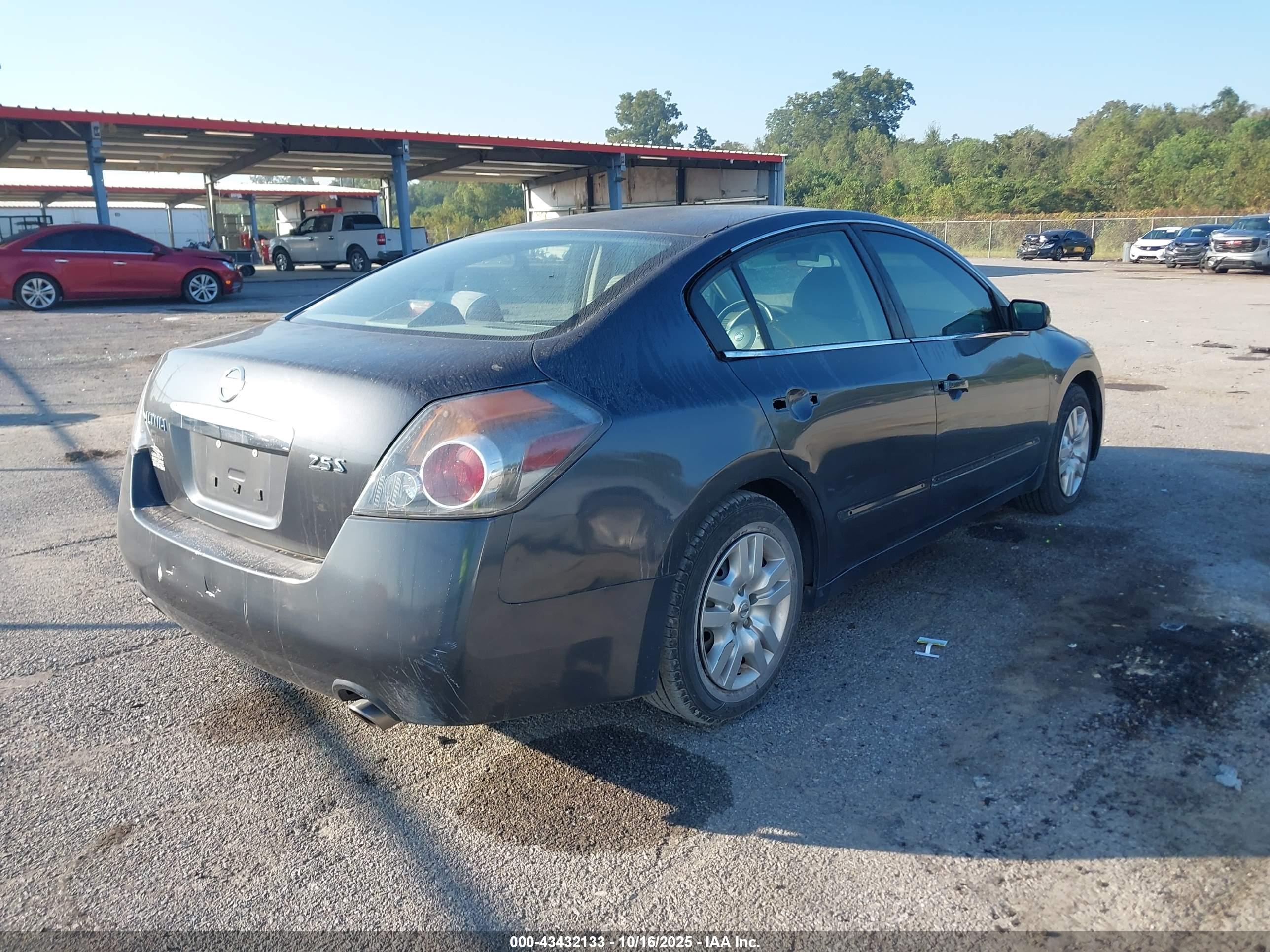 NISSAN ALTIMA image 4