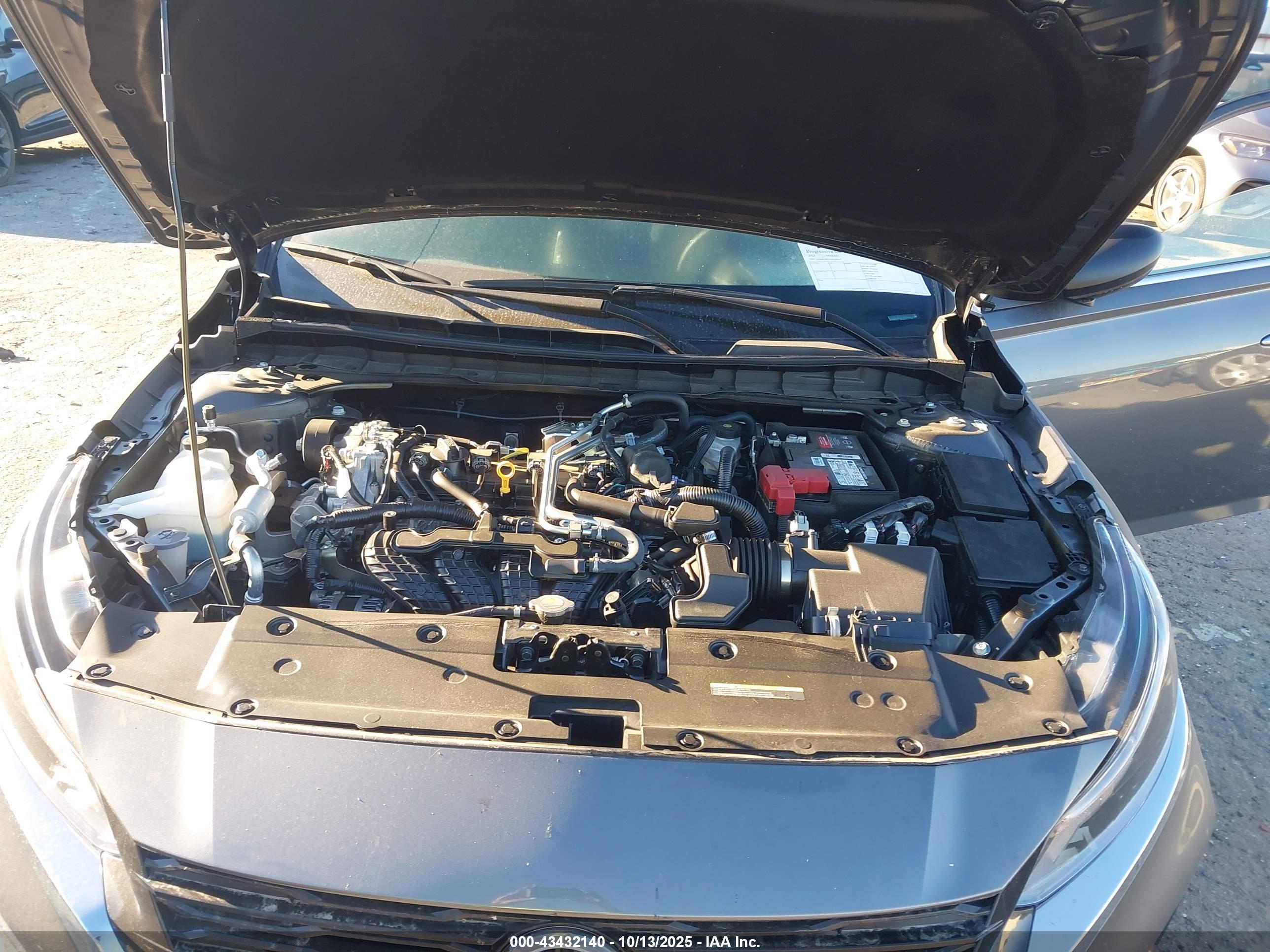 NISSAN ALTIMA image 10
